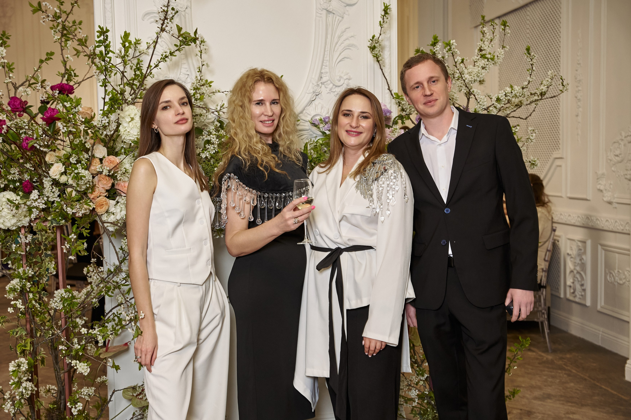 ГАЛА УЖИН. PRO-AGELESS