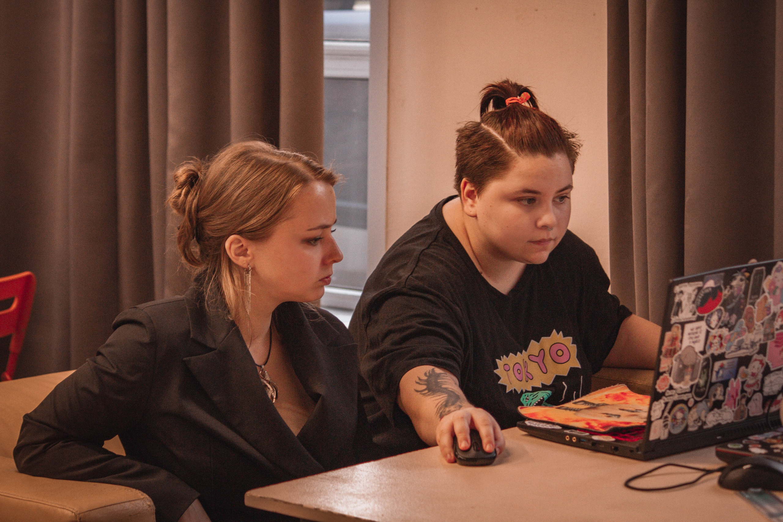 ЖЕНСКИЙ ГЕЙМДЖЕМ — Творческий сбор разработчиц. Создадим шедевр? Виталина и её фотоискусство