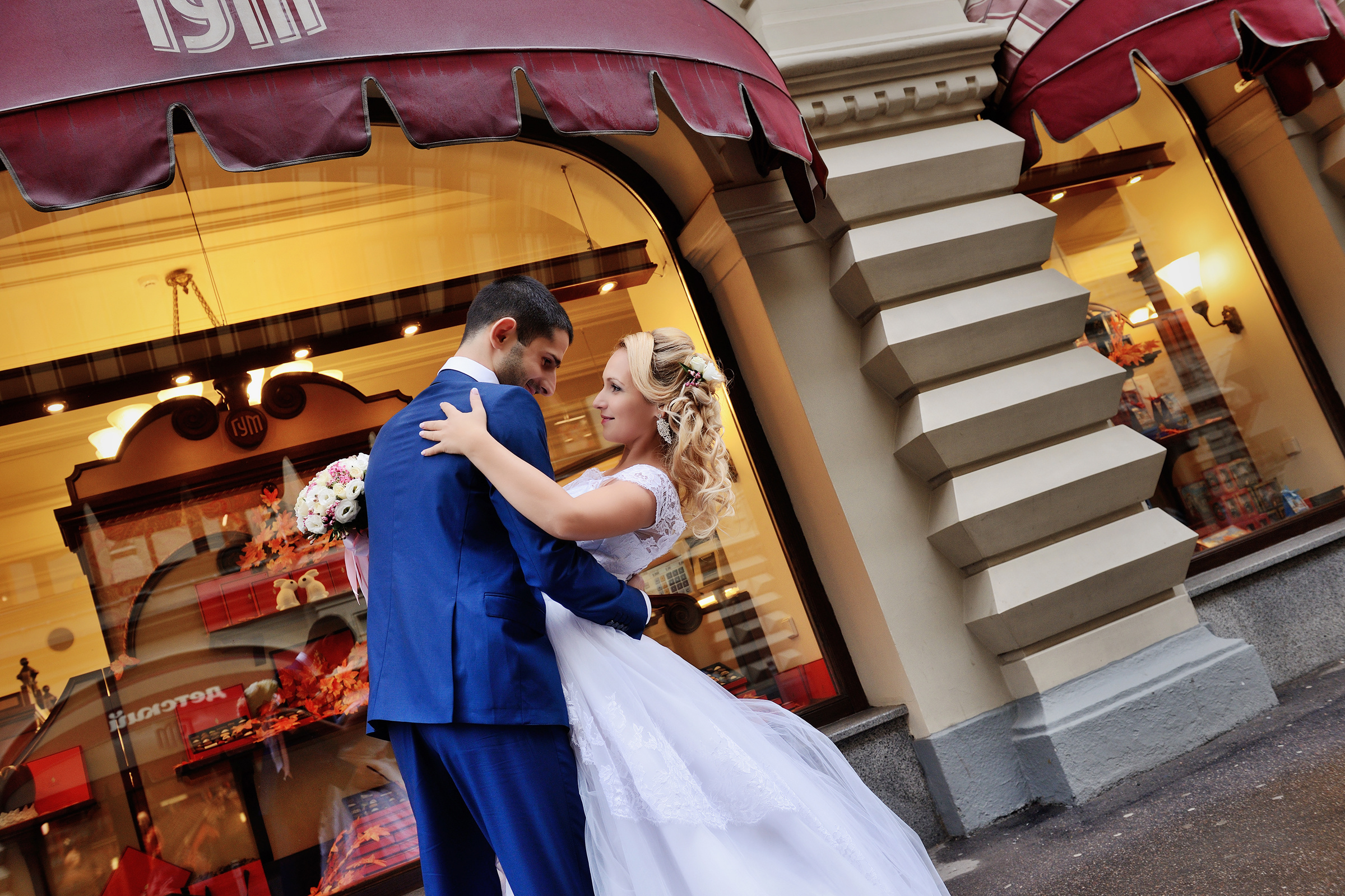 Свадебная фотосессия в ГУМе