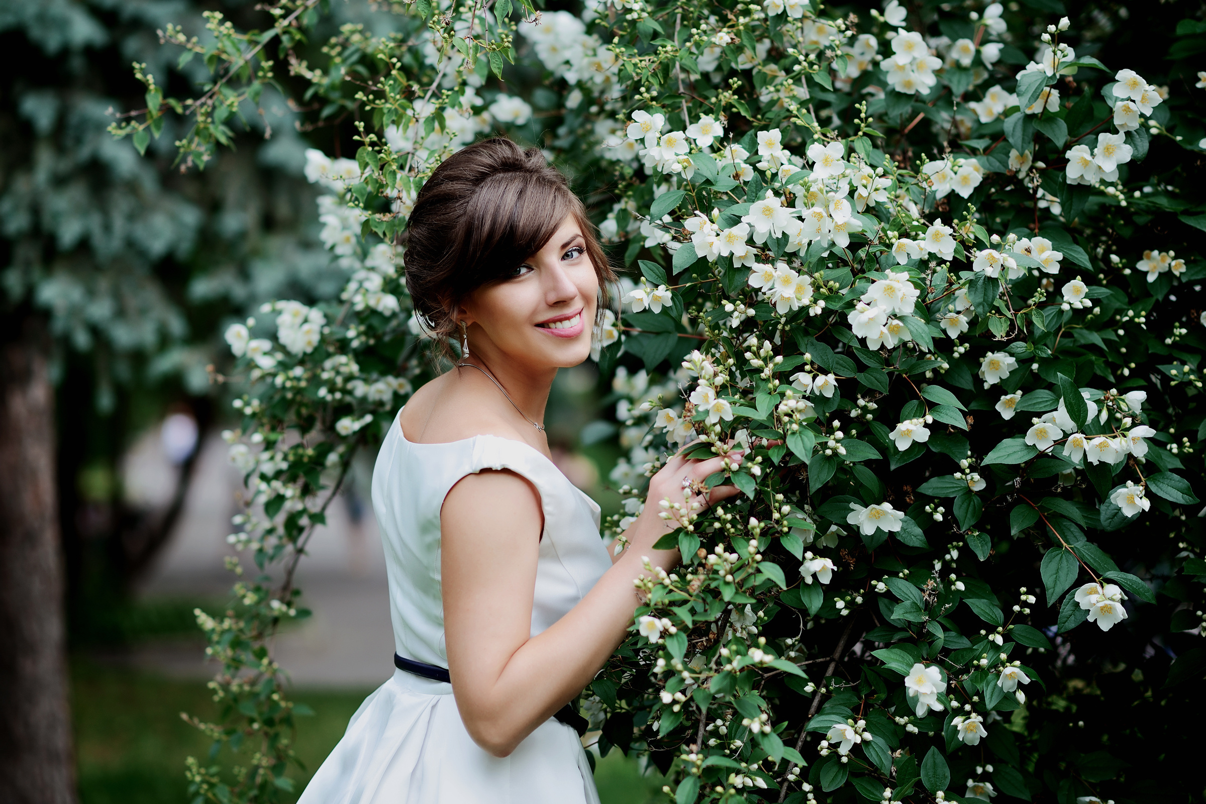 свадебная фотосессия нескучный сад