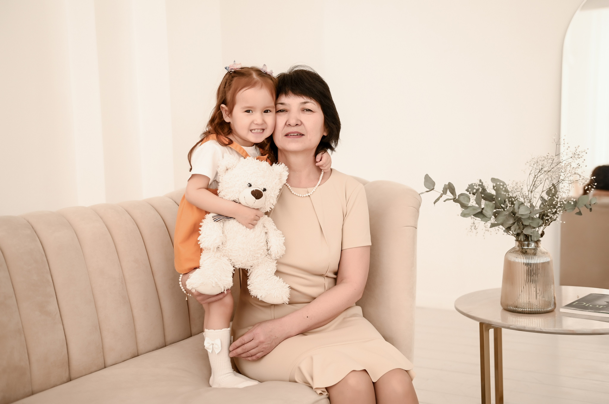 Семейная студийная  фотосессия 2. Свадебный, семейный, детский, контент фотограф в Омске Максим Ильин