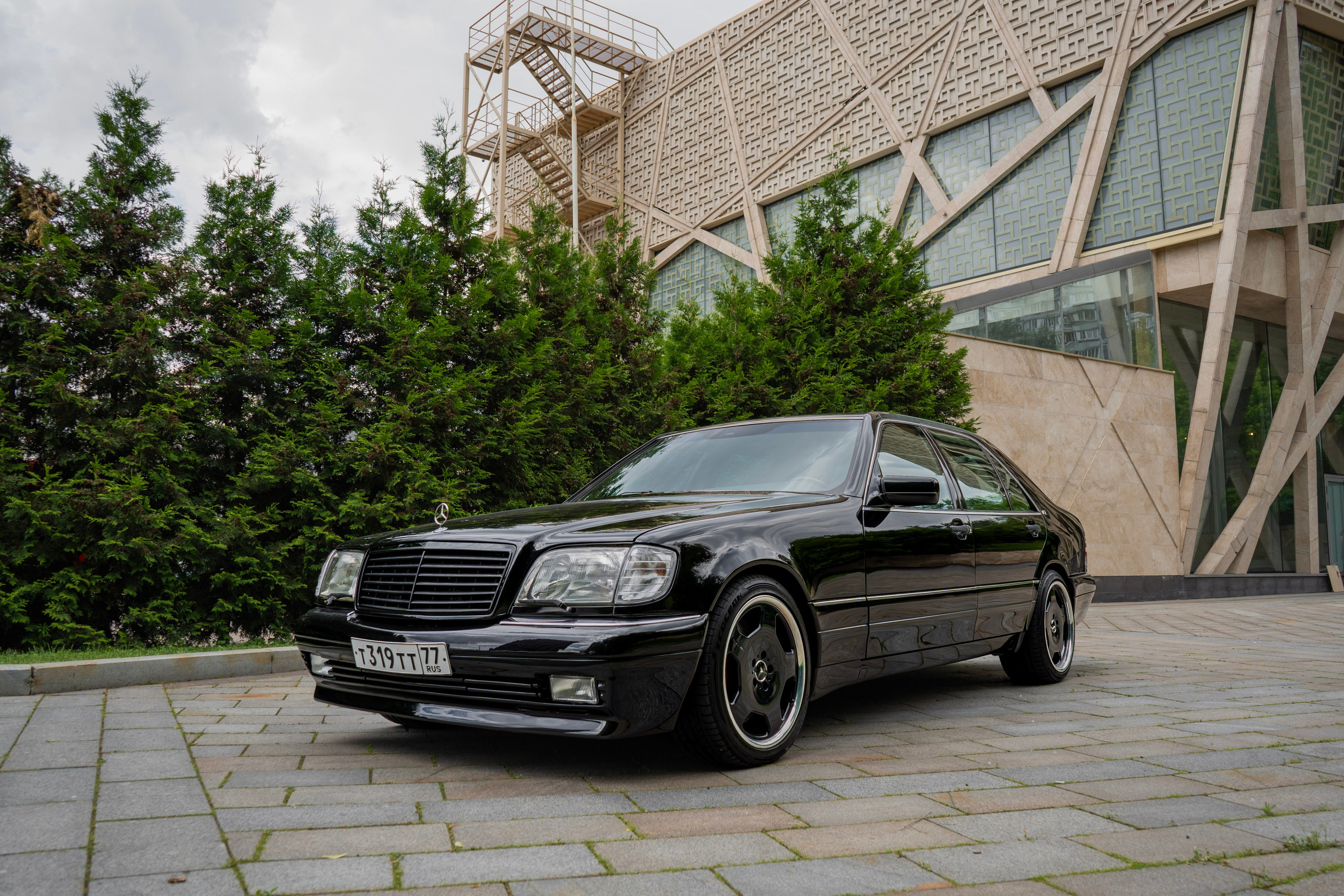 Mercedes W140. Автомобильный фотограф Ногинск Денис Городок