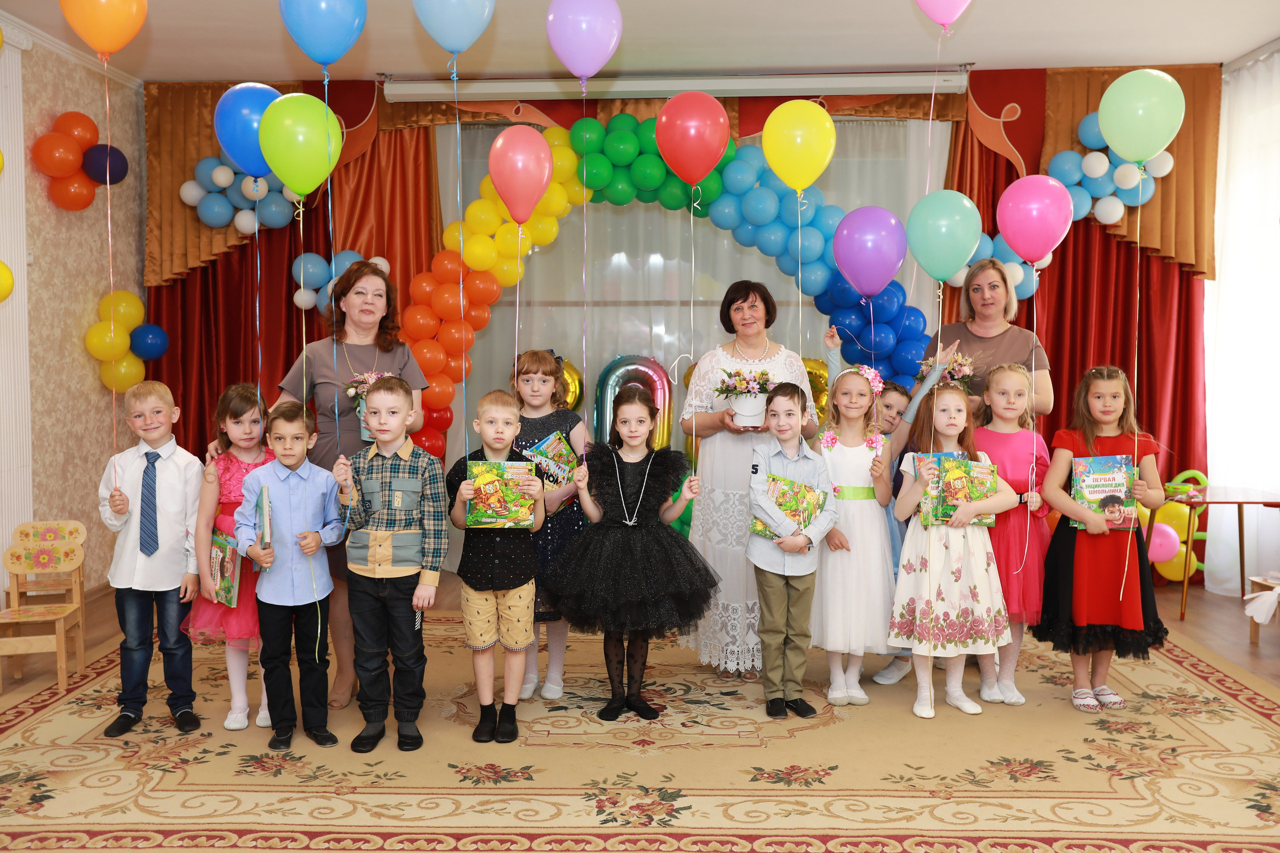 Выпуск 2022 Липецк, Детский сад 124 medlori fotobook. Medlori fotobook Выпускные альбомы в Липецке Лариса Медведева