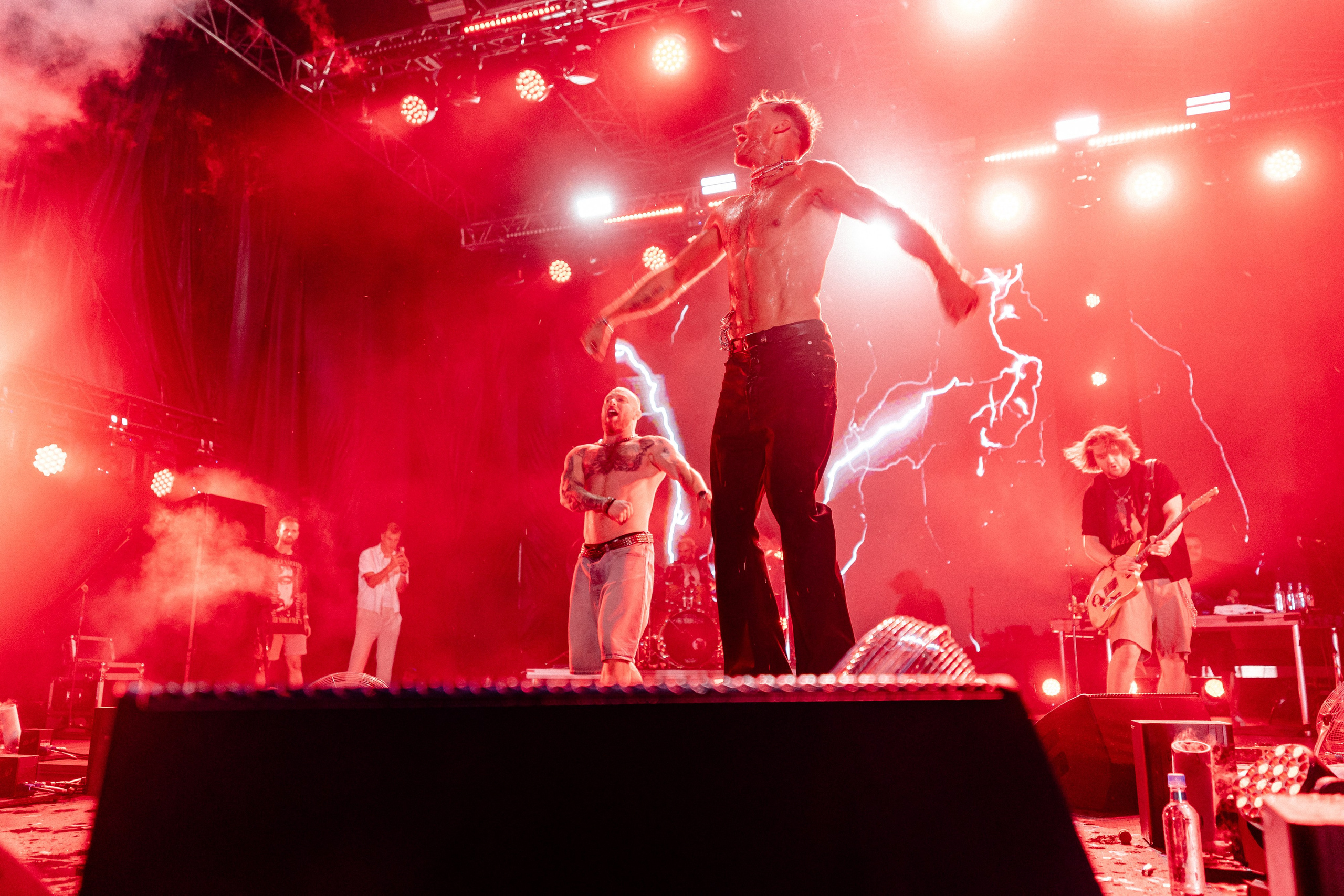 Лёша Свик • Банд’Эрос • Олег Майами • Filatov & Karas. Свадебный и репортажный, фуд фотограф в Новороссийске Евгений Александриди