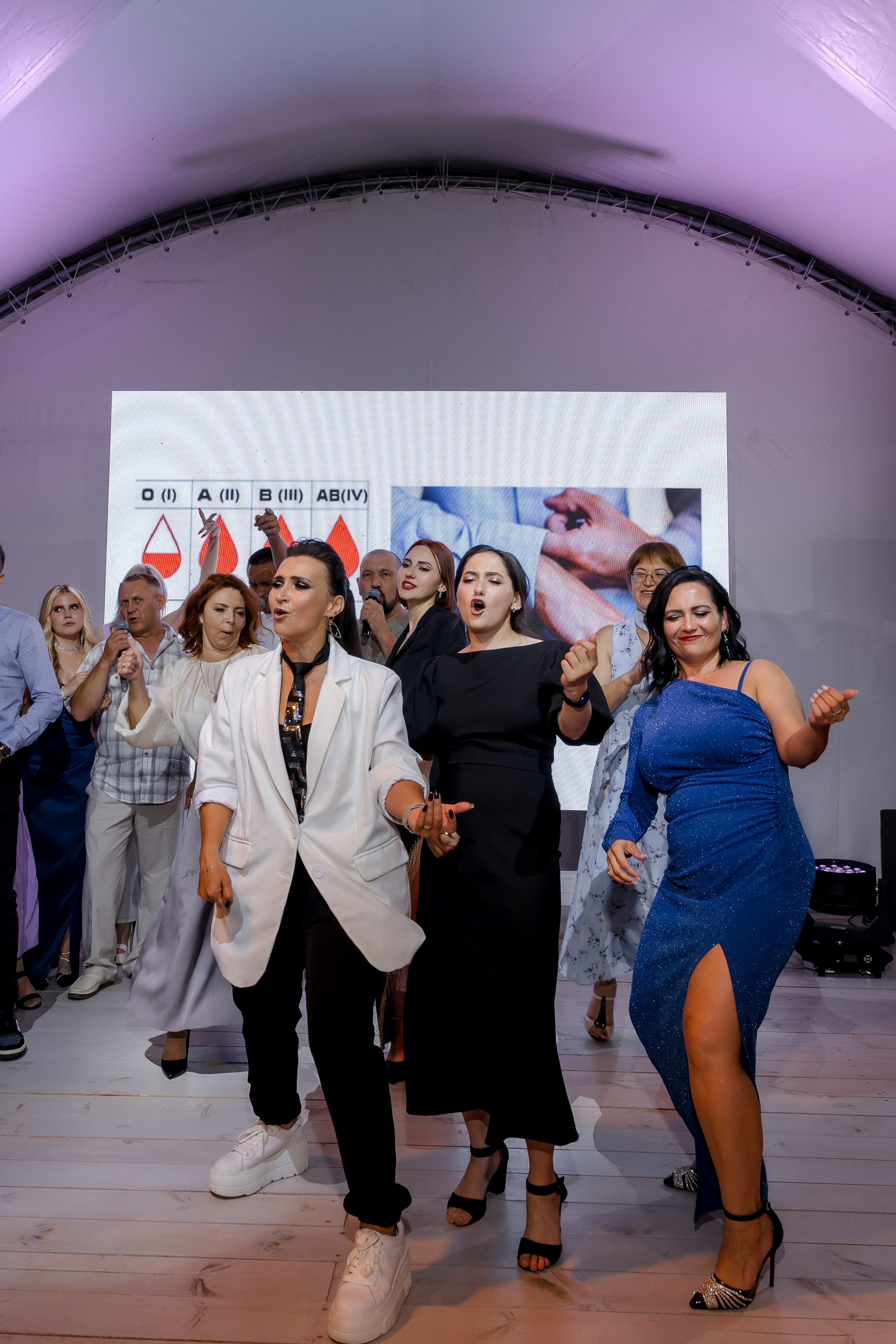 ВЫПУСКНОЙ White Place — Гимназия 52. Свадебный и семейный фотограф Динар Гильмутдинов