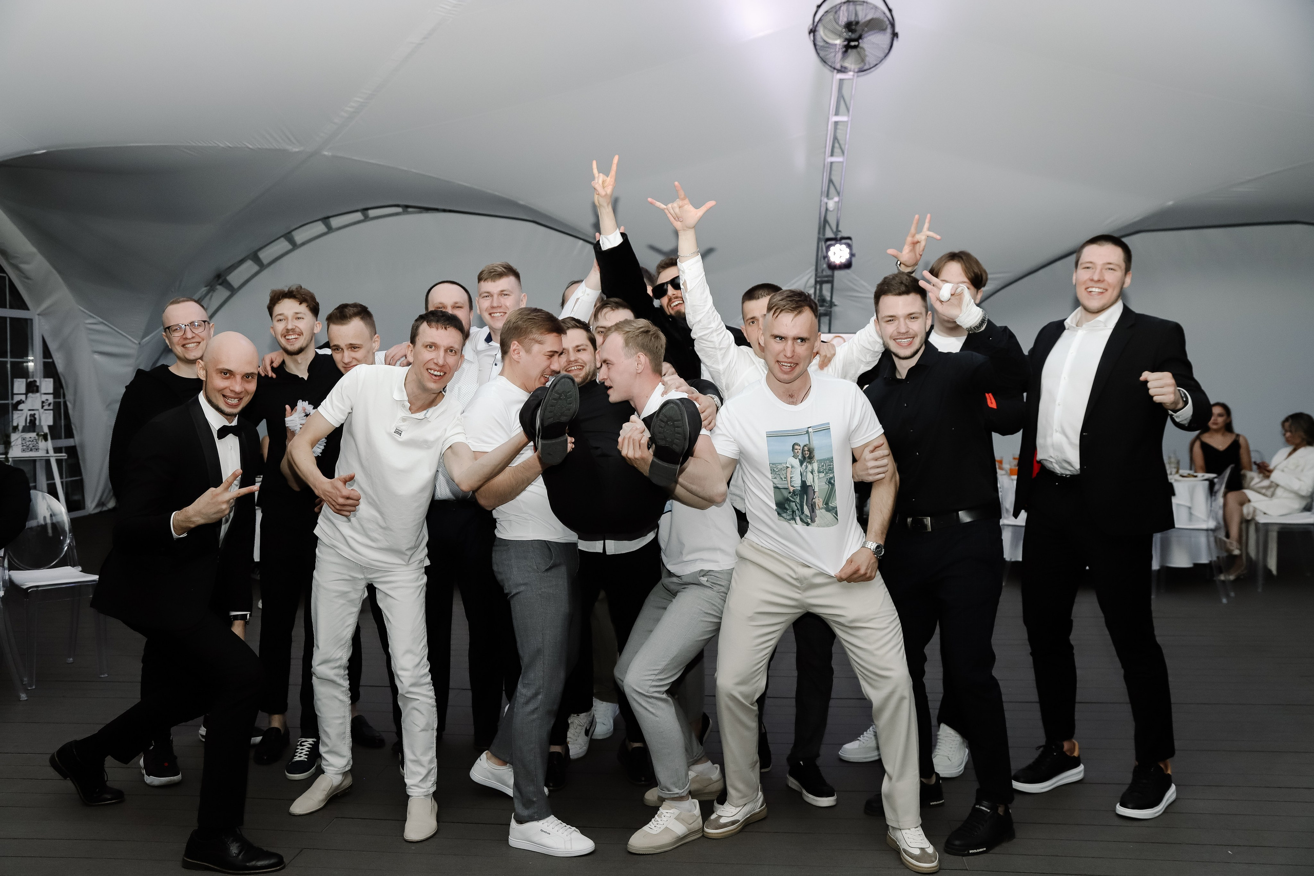 Земля смеётся цветами. Свадебный фотограф Челябинск Полина Чеботарь