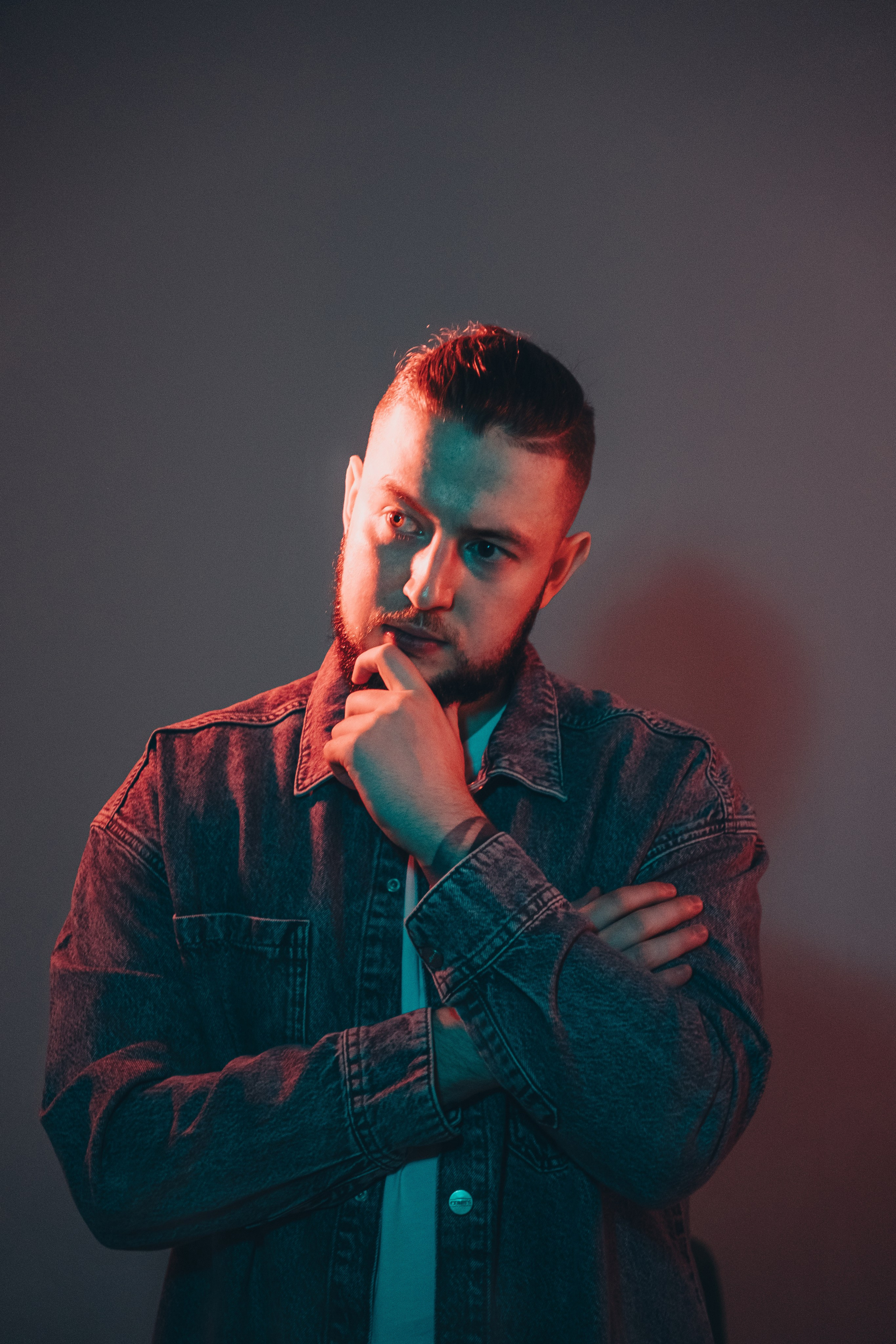 Студийная с цветным светом. Фотограф в Иркутске Анна Мирошникова