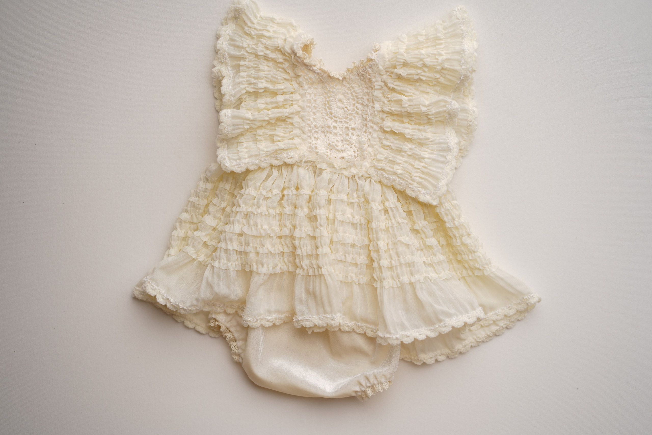 Платья. Фотограф новорождённых в Москве Елена Левина