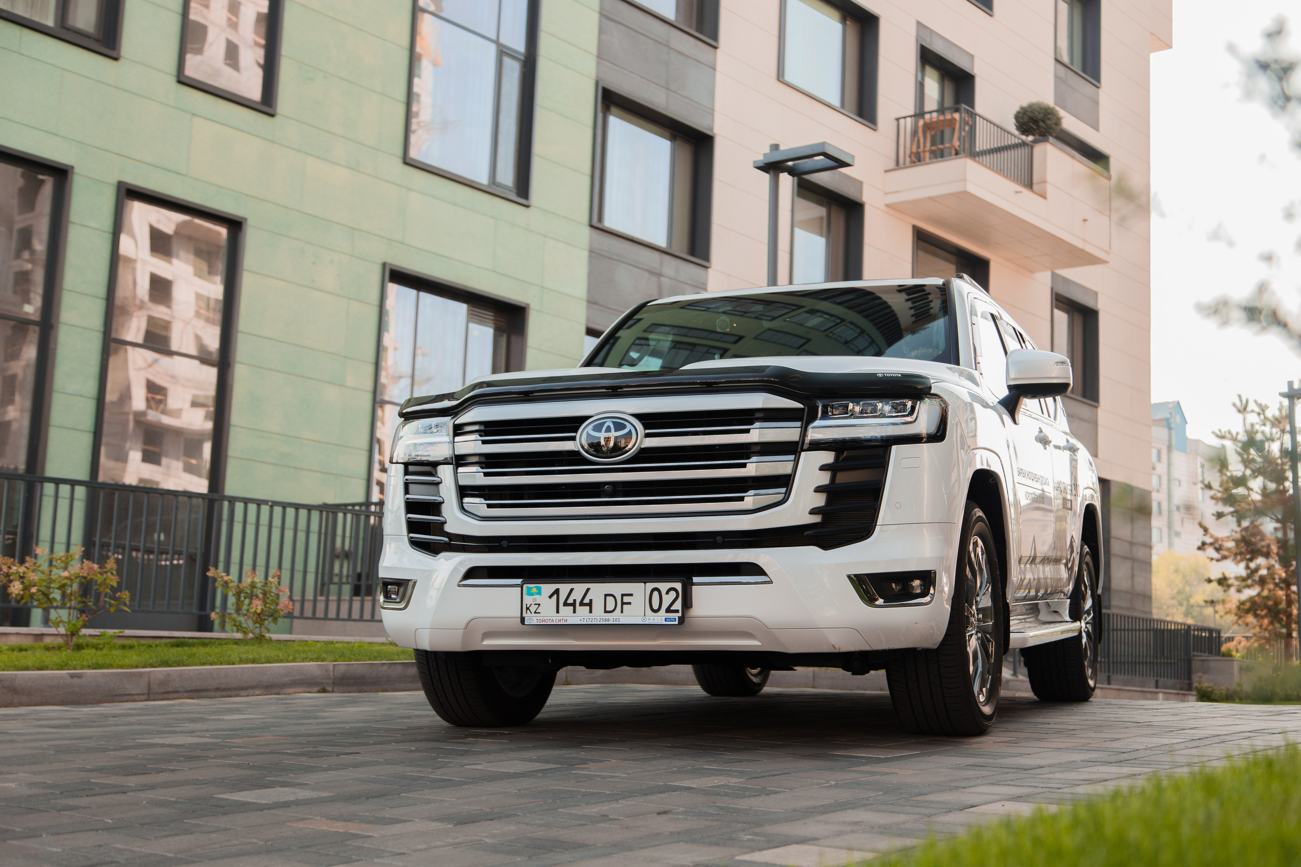 Автомобильная фотосъёмка. Рекламный и портретный фотограф в Алматы — Серекпаев Танирхан