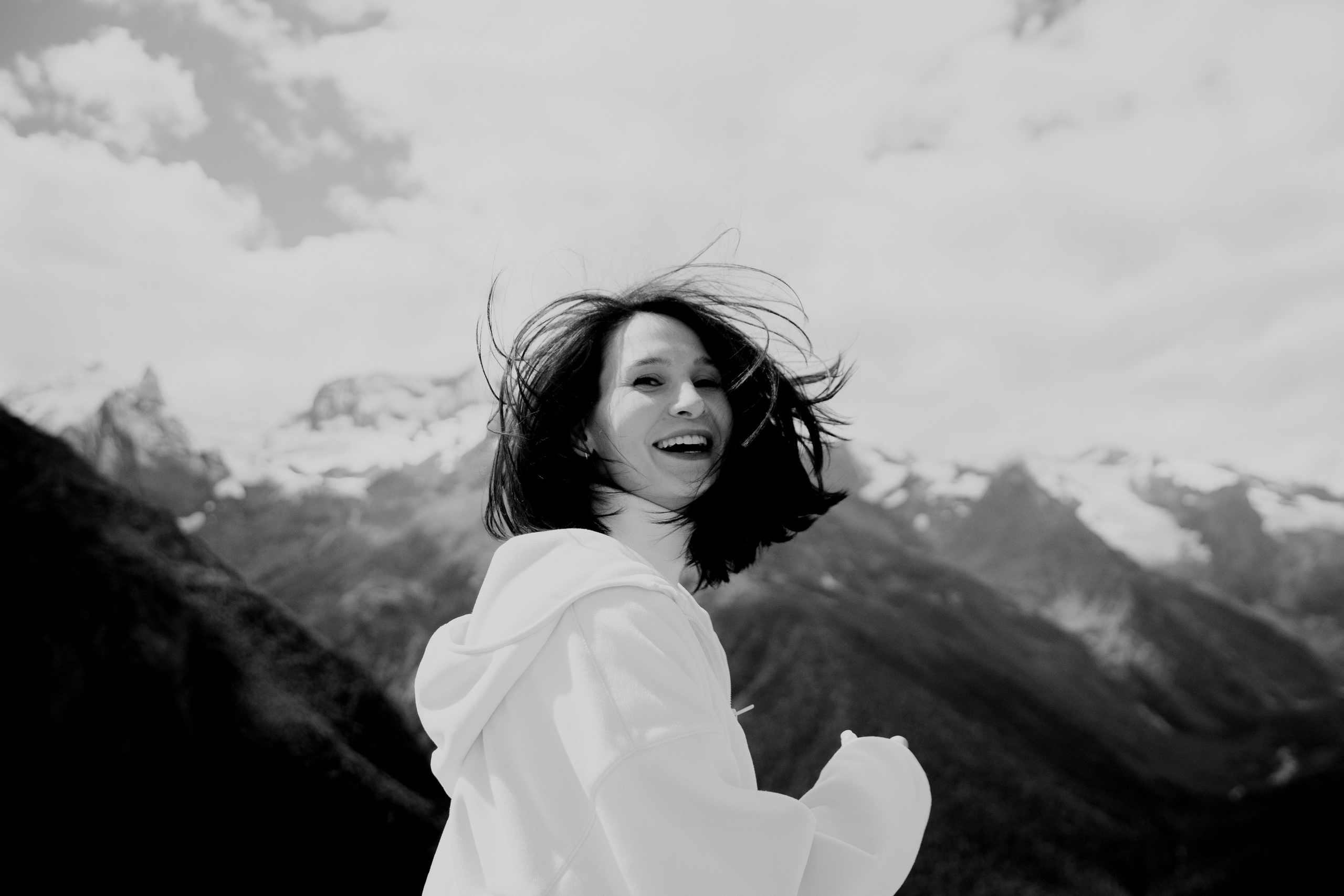 Юля с семьей, Домбай. Портфолио