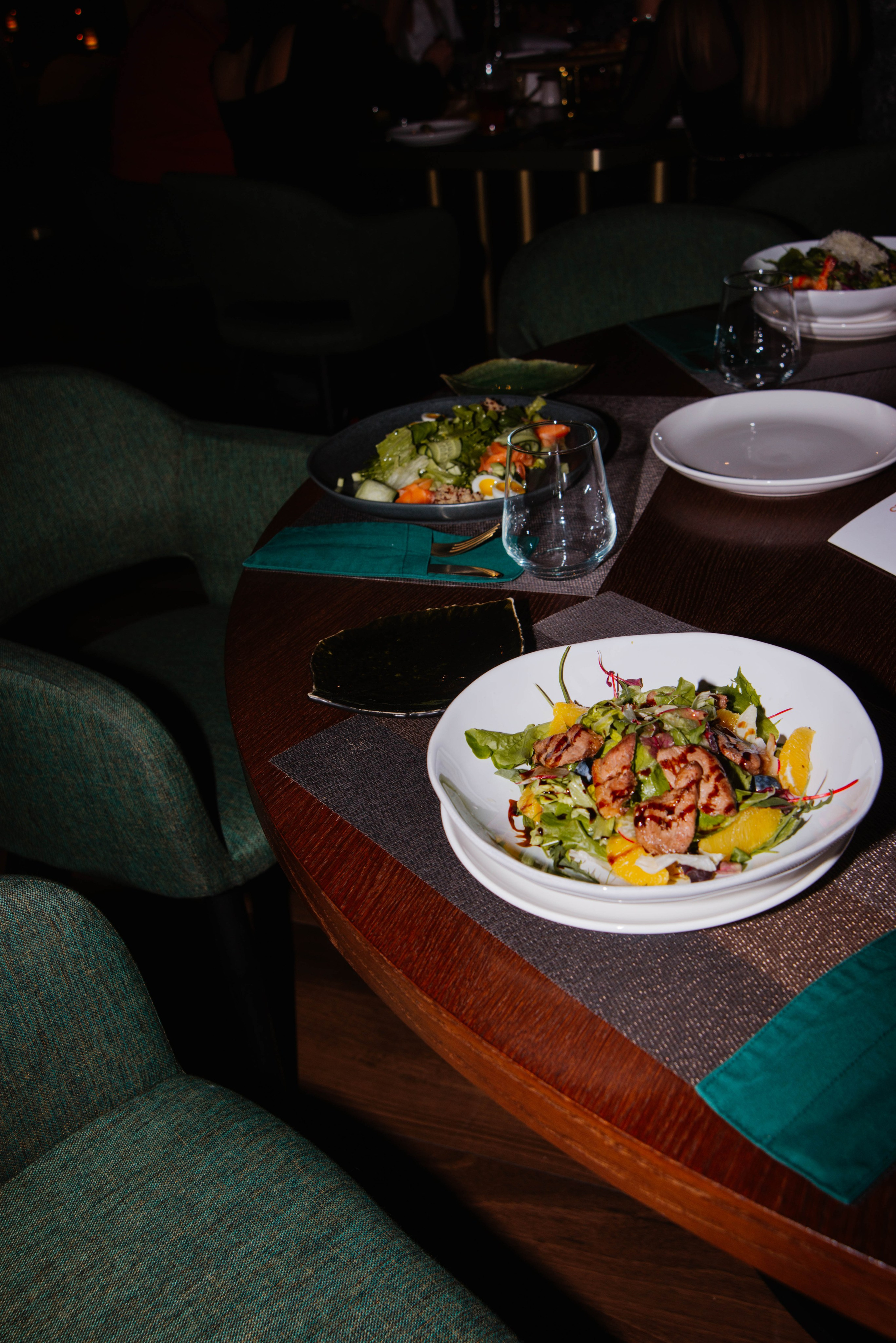 Праздник в стенах клубного пространства «Своя Среда». Ксения Glossa. Портретный и репортажный фотограф в Самаре