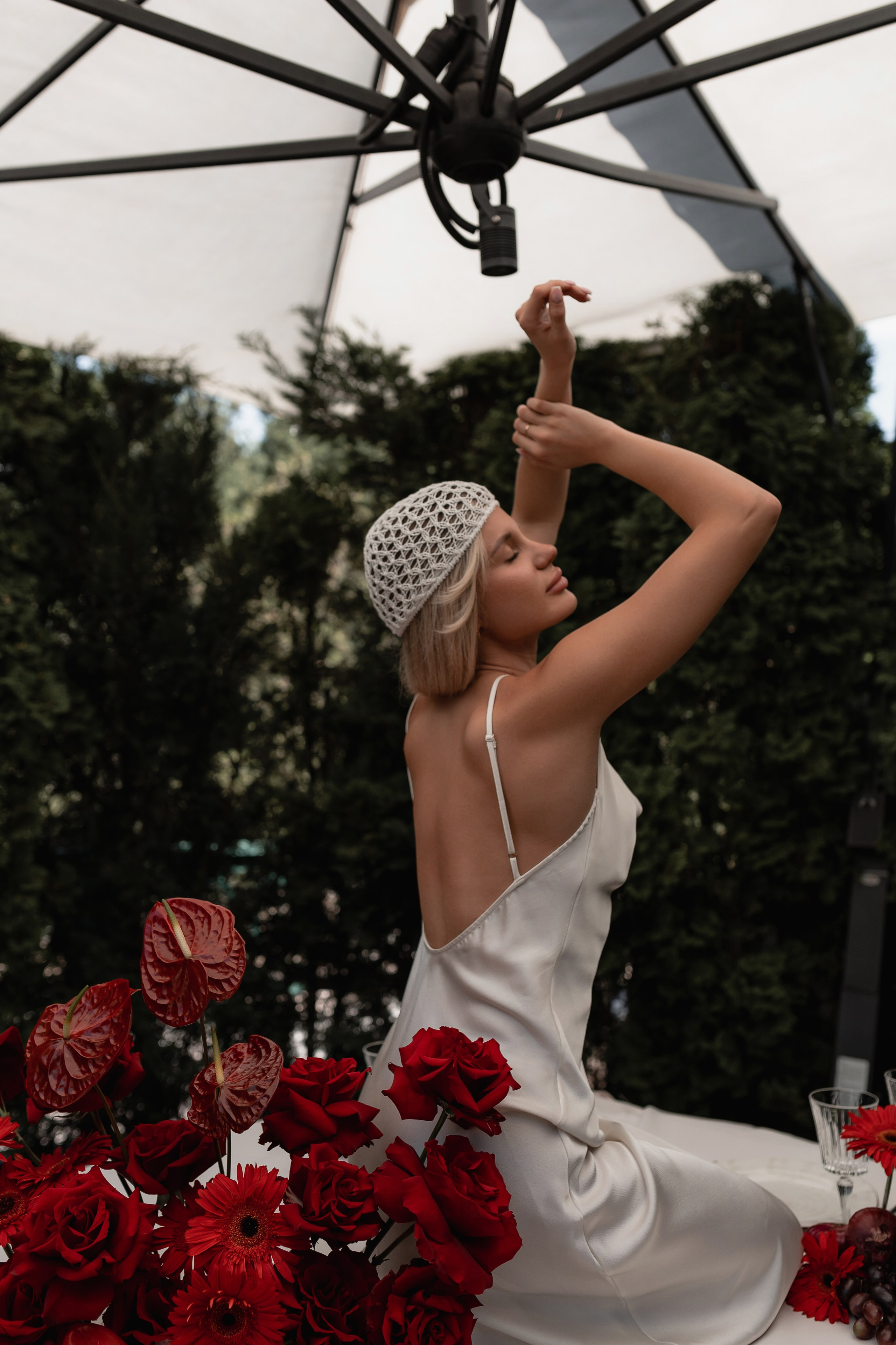 Фотодень с красным декором. Фотограф Трифон Мира