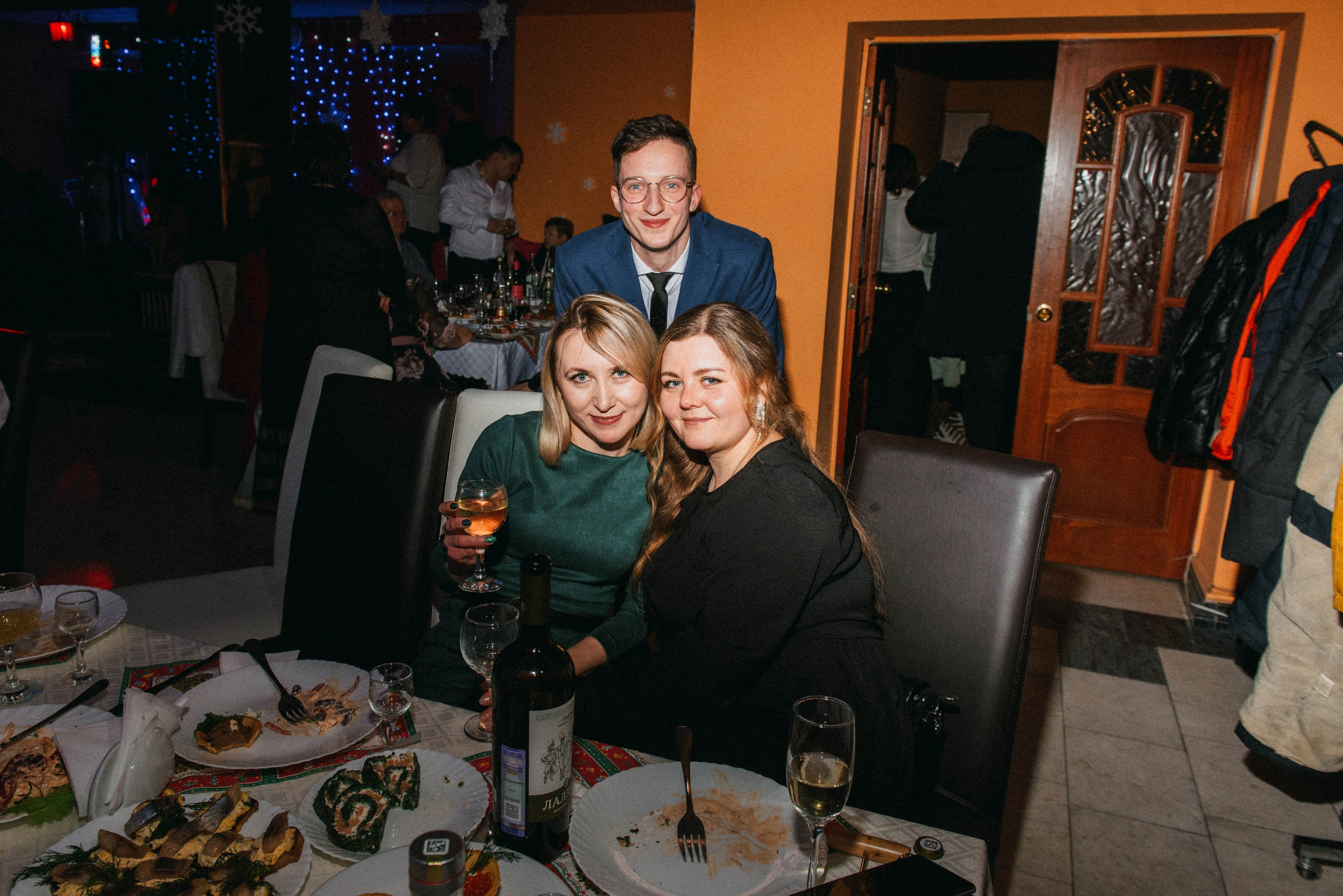 Корпоративная тусовочка. Свадебный фотограф — фотограф на свадьбу в Воронеже — Свадебное фото