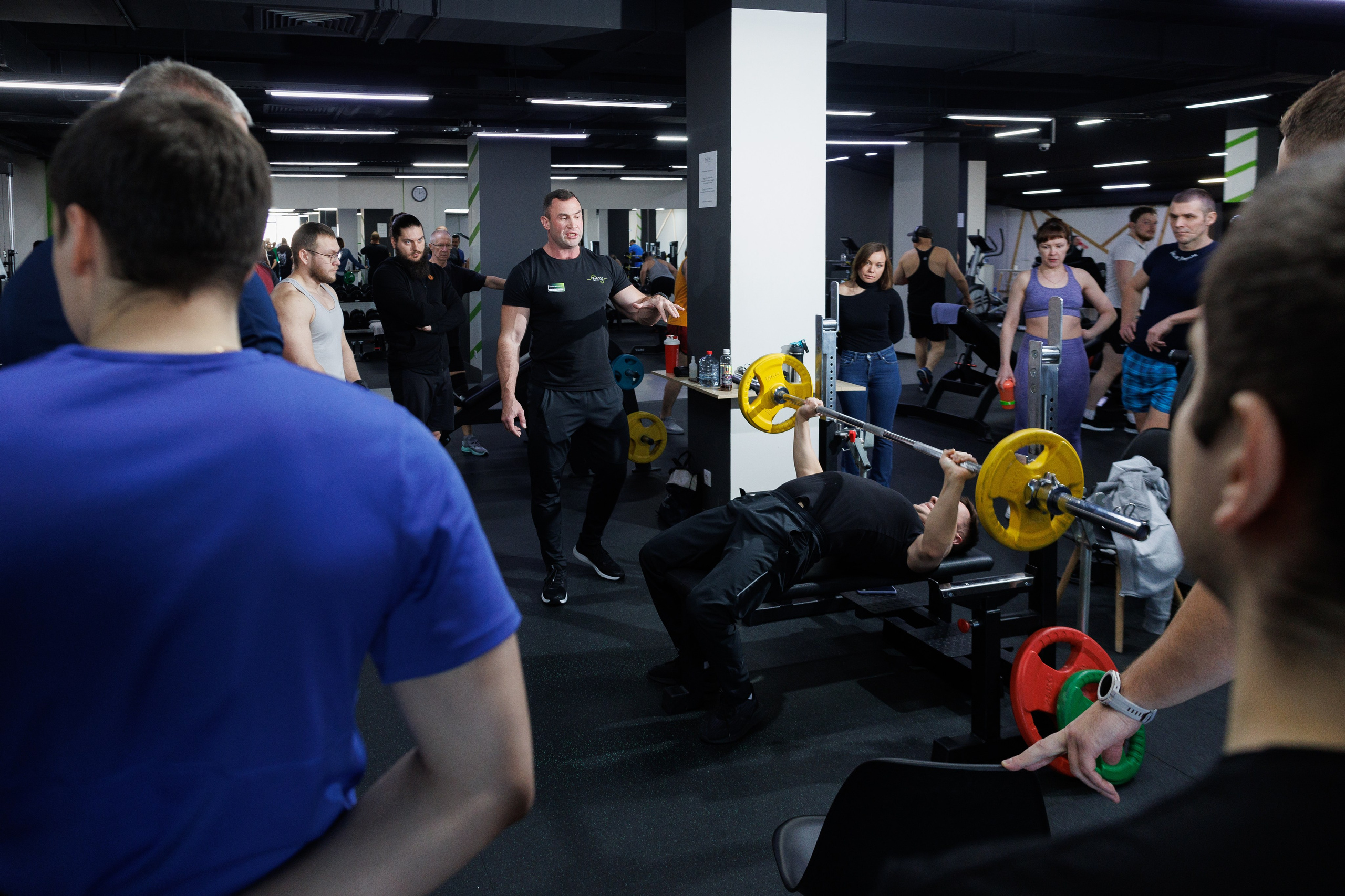 Фотограф на соревнования. Контент для бизнеса в Екатеринбурге Полдень Медиа