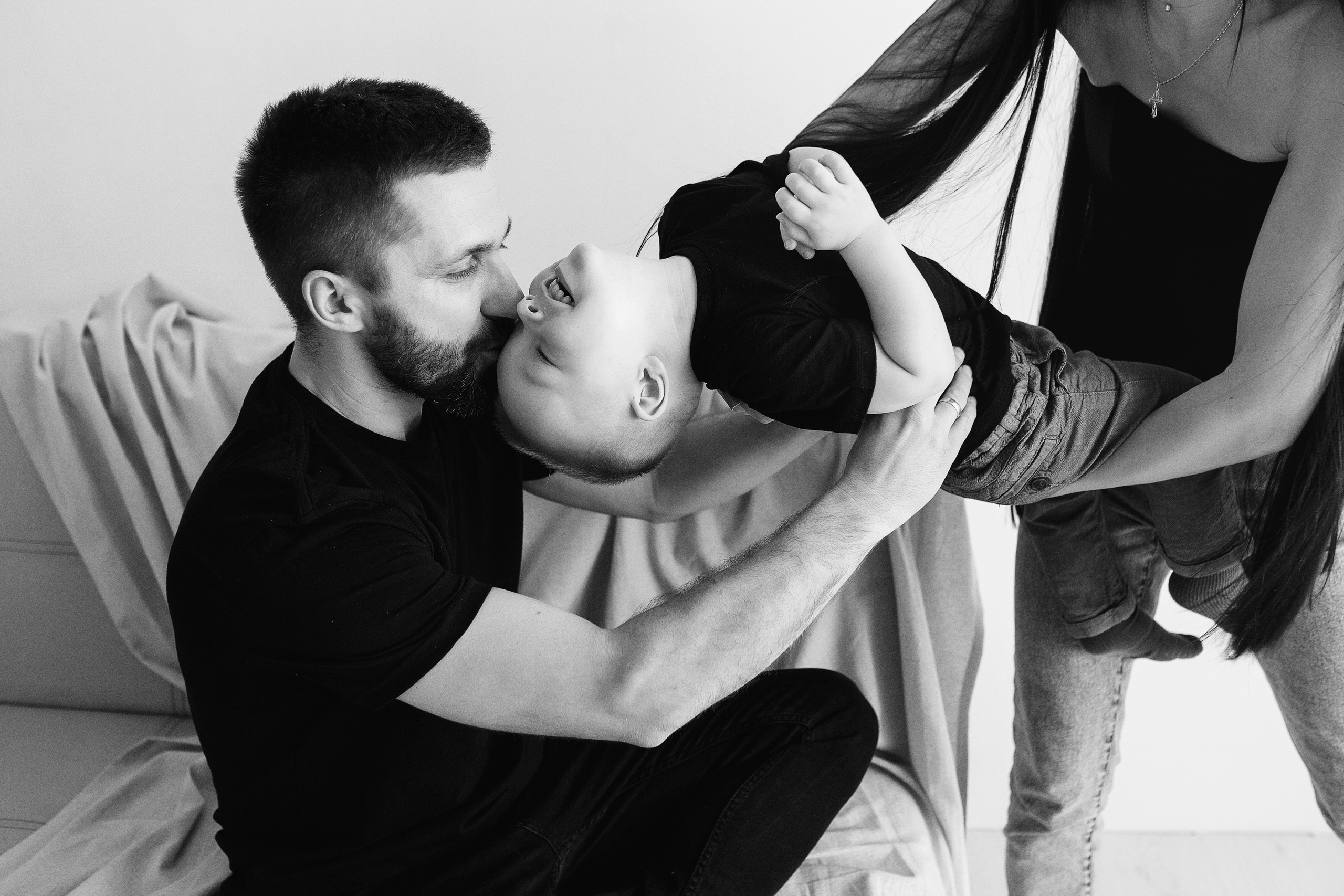 ЧБ серия. Фотограф новорожденных Оксана Полевская