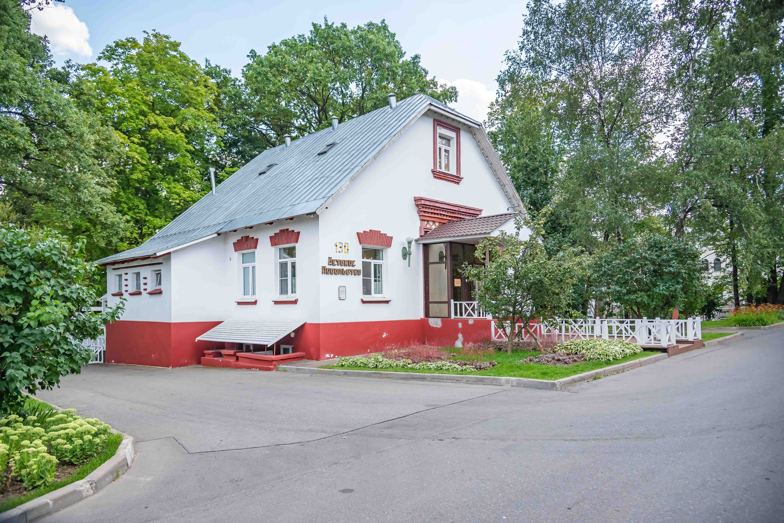 Интерьерная фотосъёмка коммерческой недвижимости для Бизнеса (для вашего сайта, для Яндекс карт и других онлайн каталогов). Интерьерный & Репортажный фотограф Озеров Денис, г. Москва