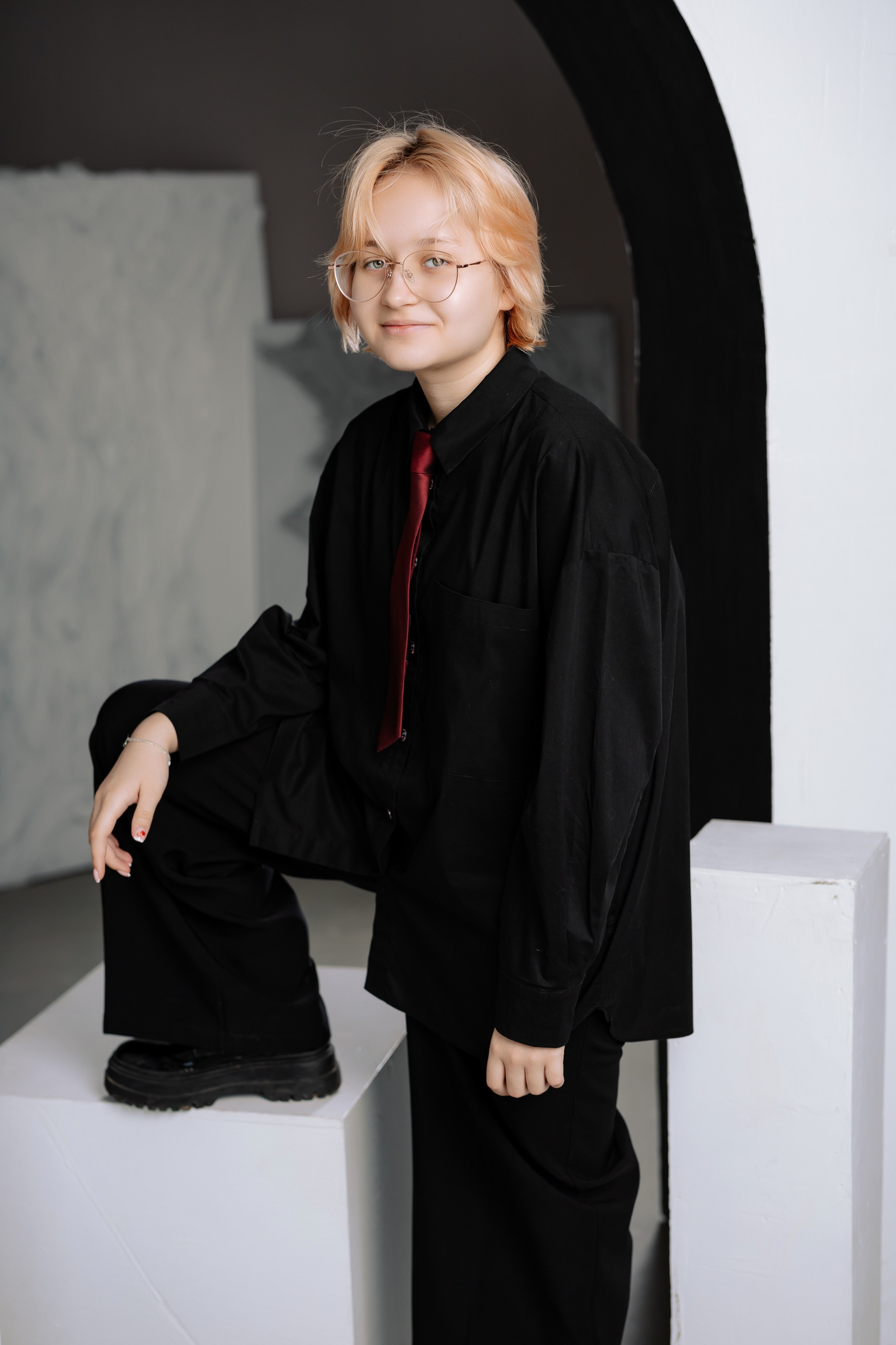 Портреты в интерьере 9/11 классы. Выпускные альбомы Чехов