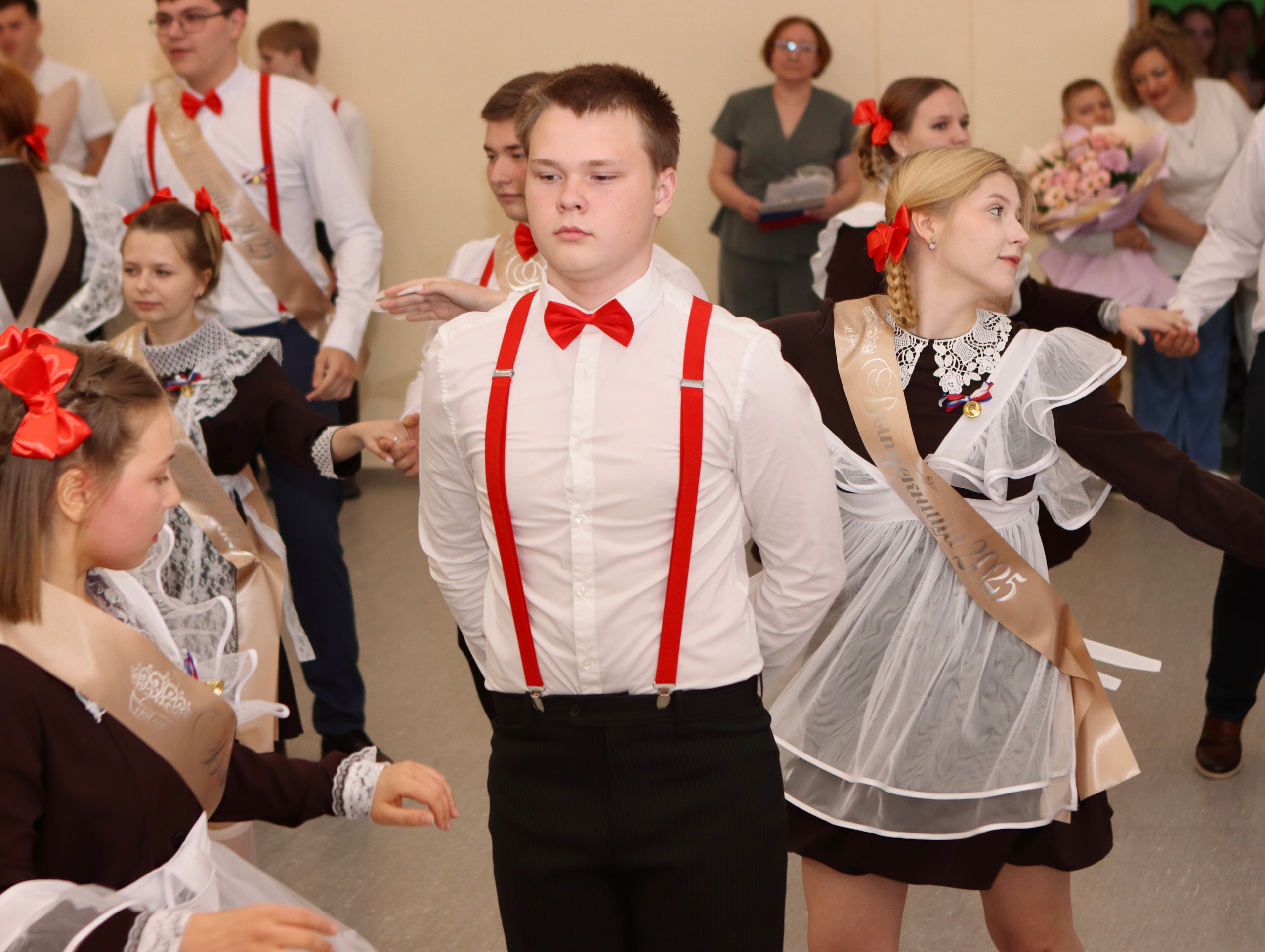 Школьный выпускной. Фотограф в Курске Смирнов Евгений