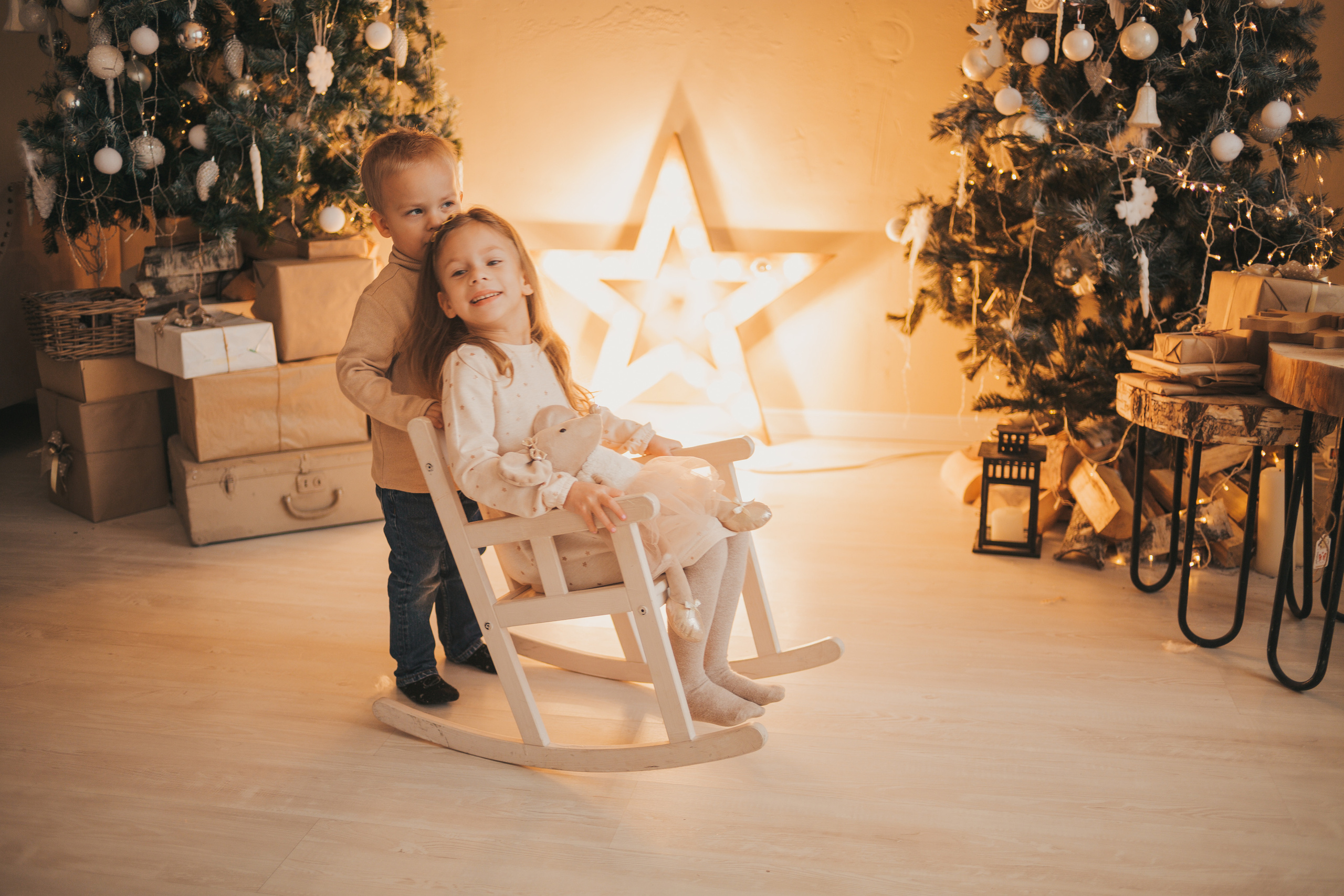 Интерьерная фотостудия в Мытищах. Фотограф Андреева Юлия. Москва