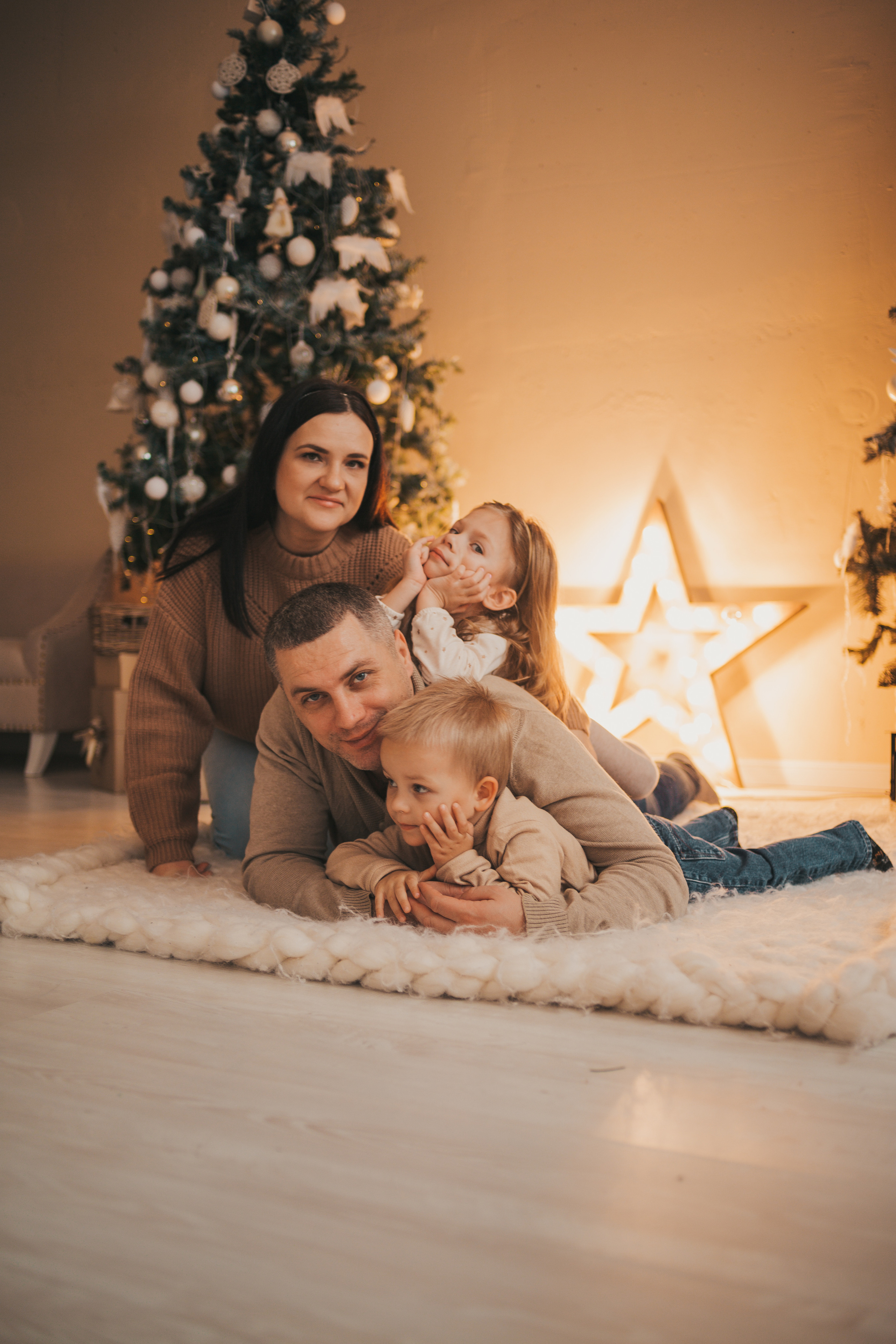 Интерьерная фотостудия в Мытищах. Фотограф Андреева Юлия. Москва