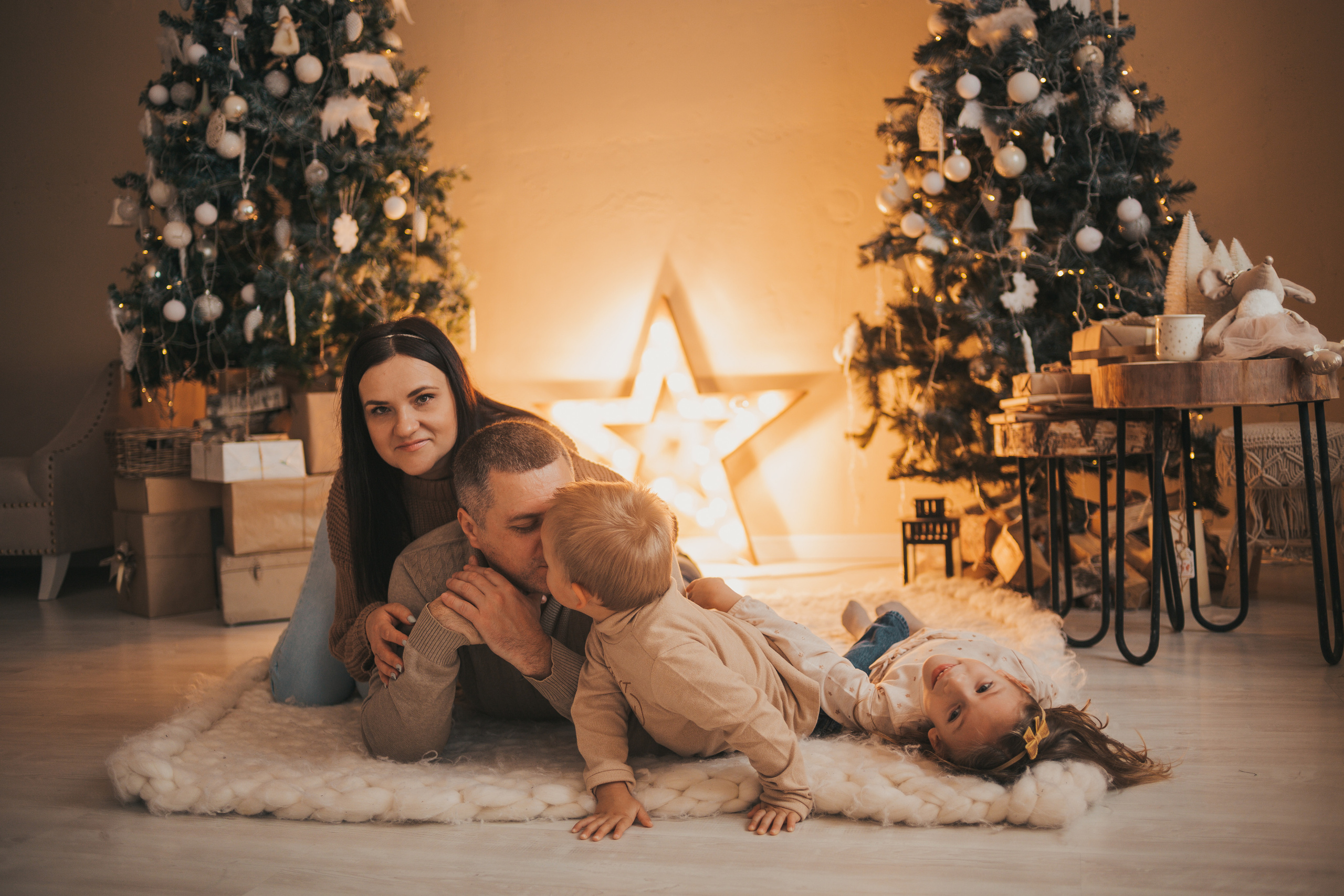 Интерьерная фотостудия в Мытищах. Фотограф Андреева Юлия. Москва