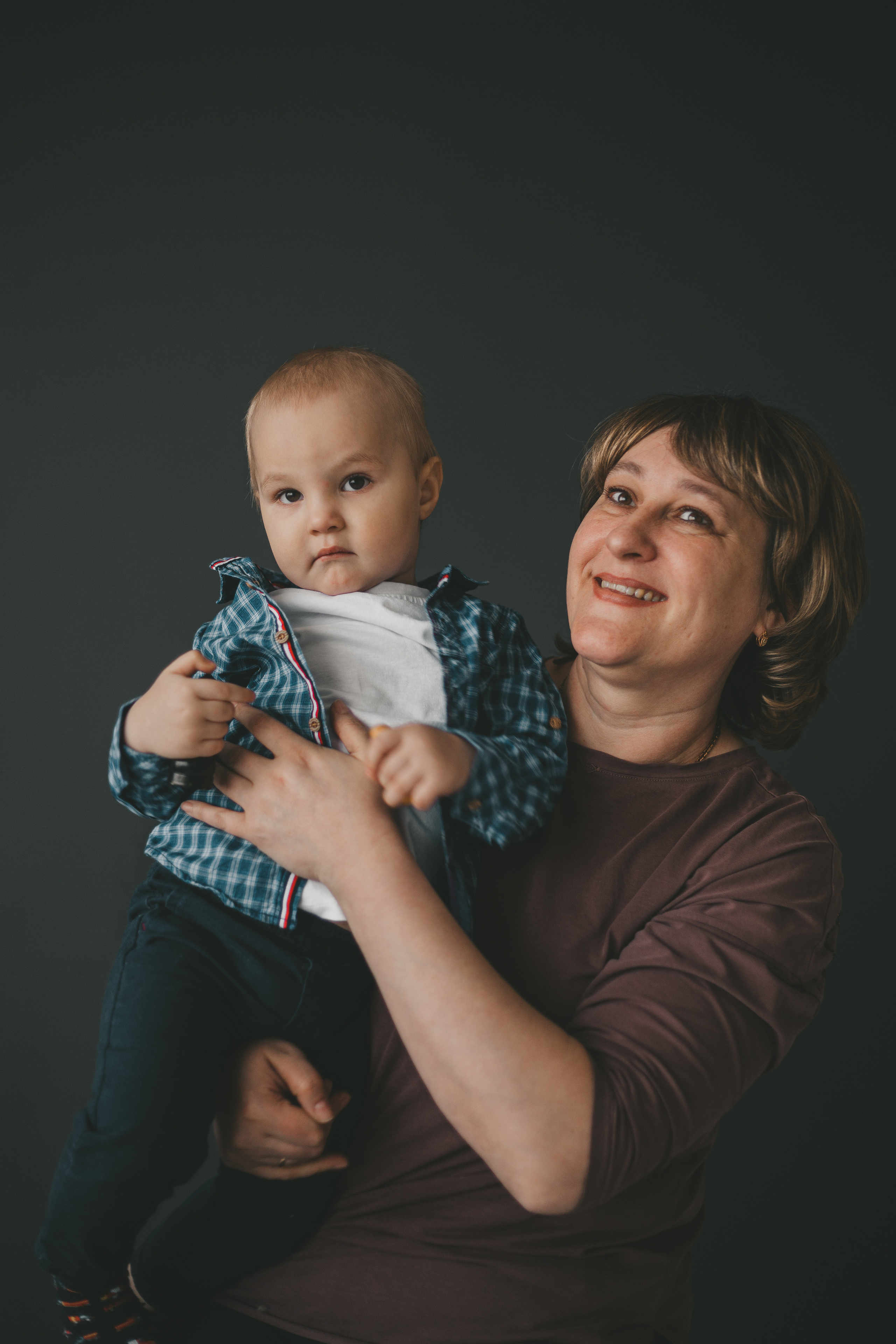 Съемка всей семьи в студии. Фотограф Андреева Юлия. Москва