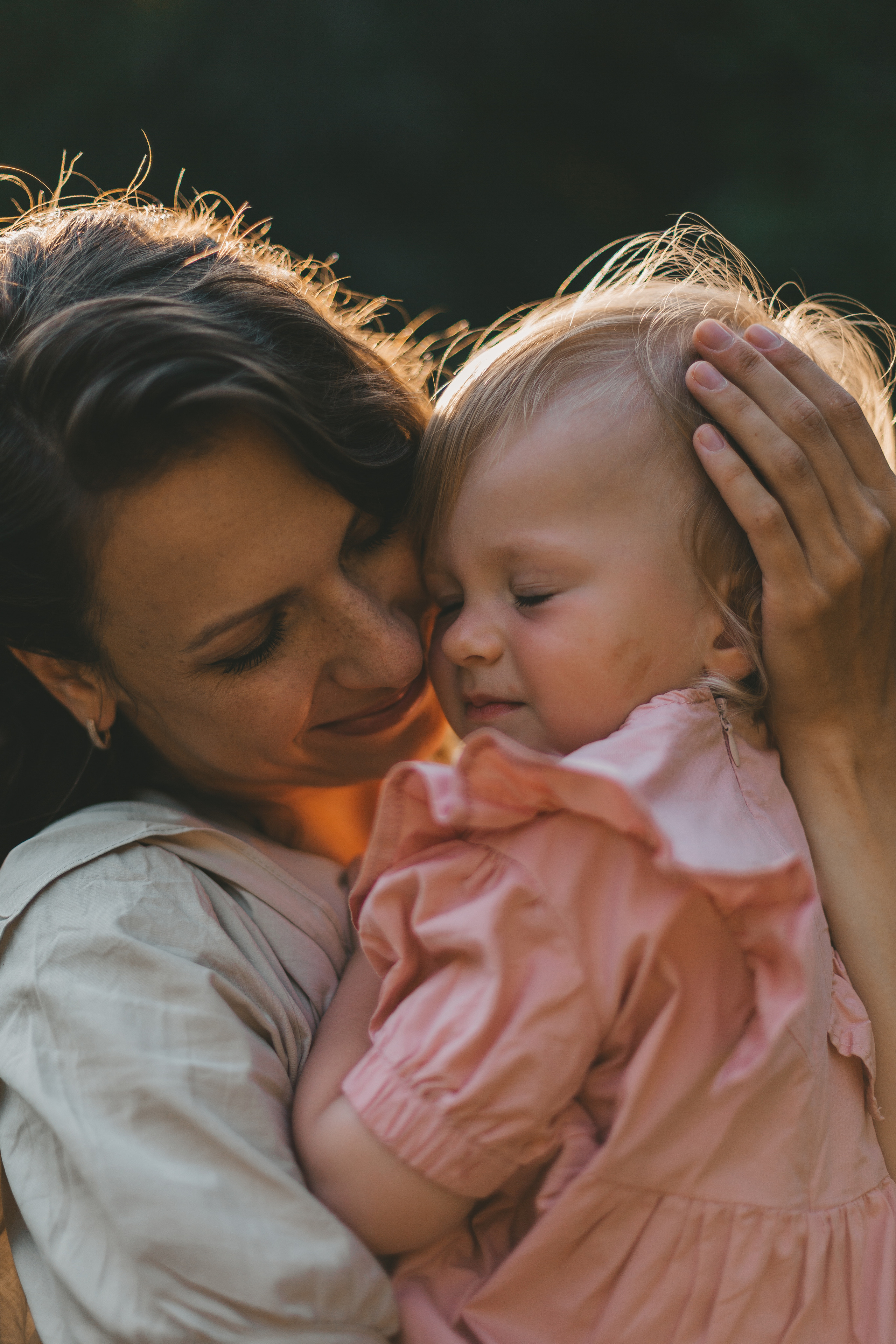 любовь мамы, объятия мамы