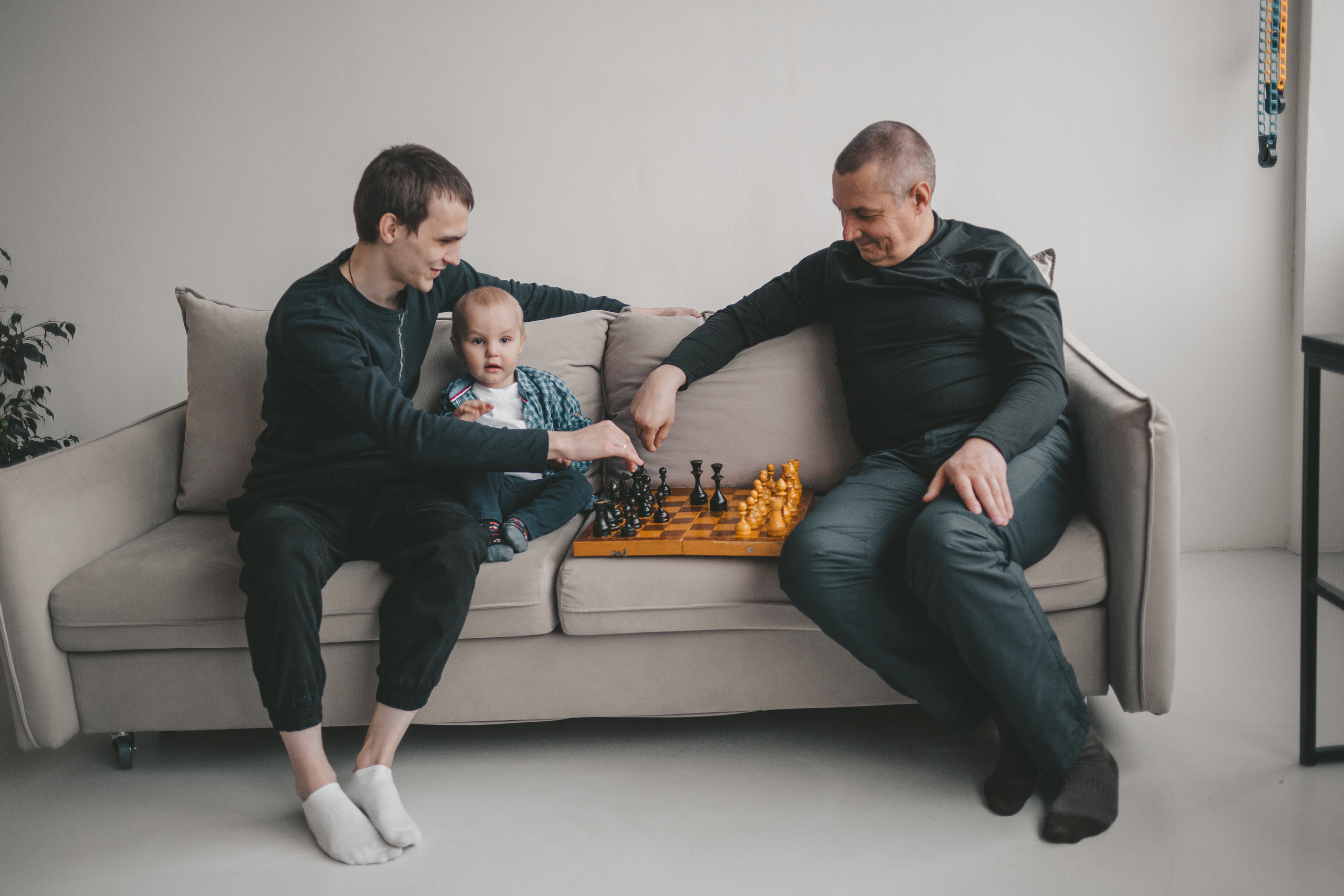 Съемка всей семьи в студии. Фотограф Андреева Юлия. Москва