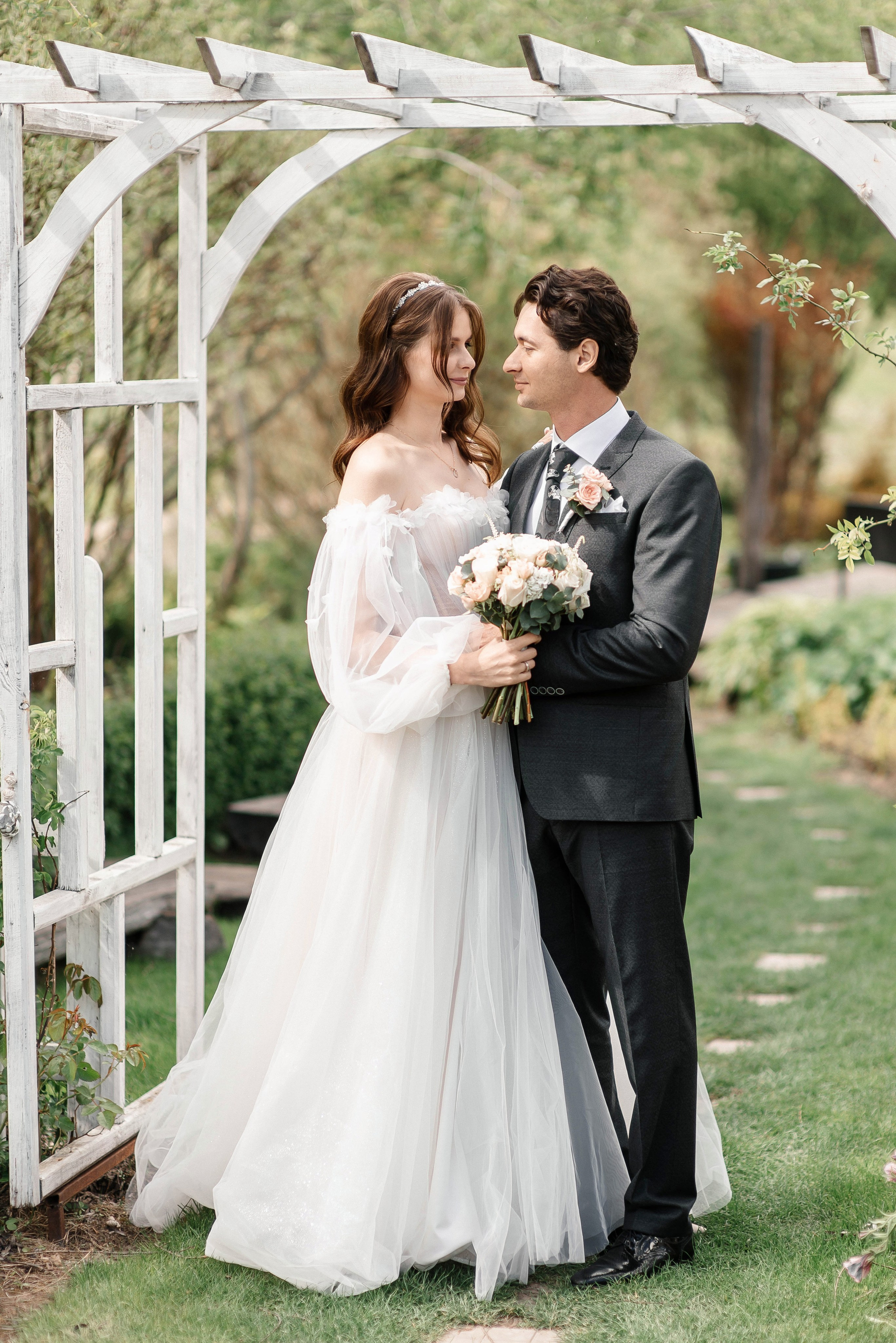 Михаил и Эмилия. Свадебный фотограф Курск Артем Духтанов