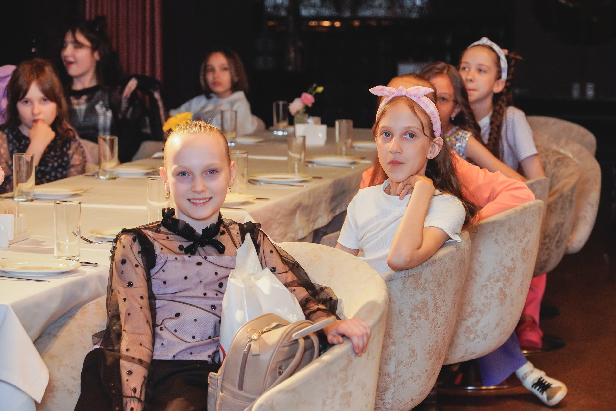 Выпускной. Занимаюсь профессиональной фотографией и живу рядом с Байкалом. Работаю в разных жанрах