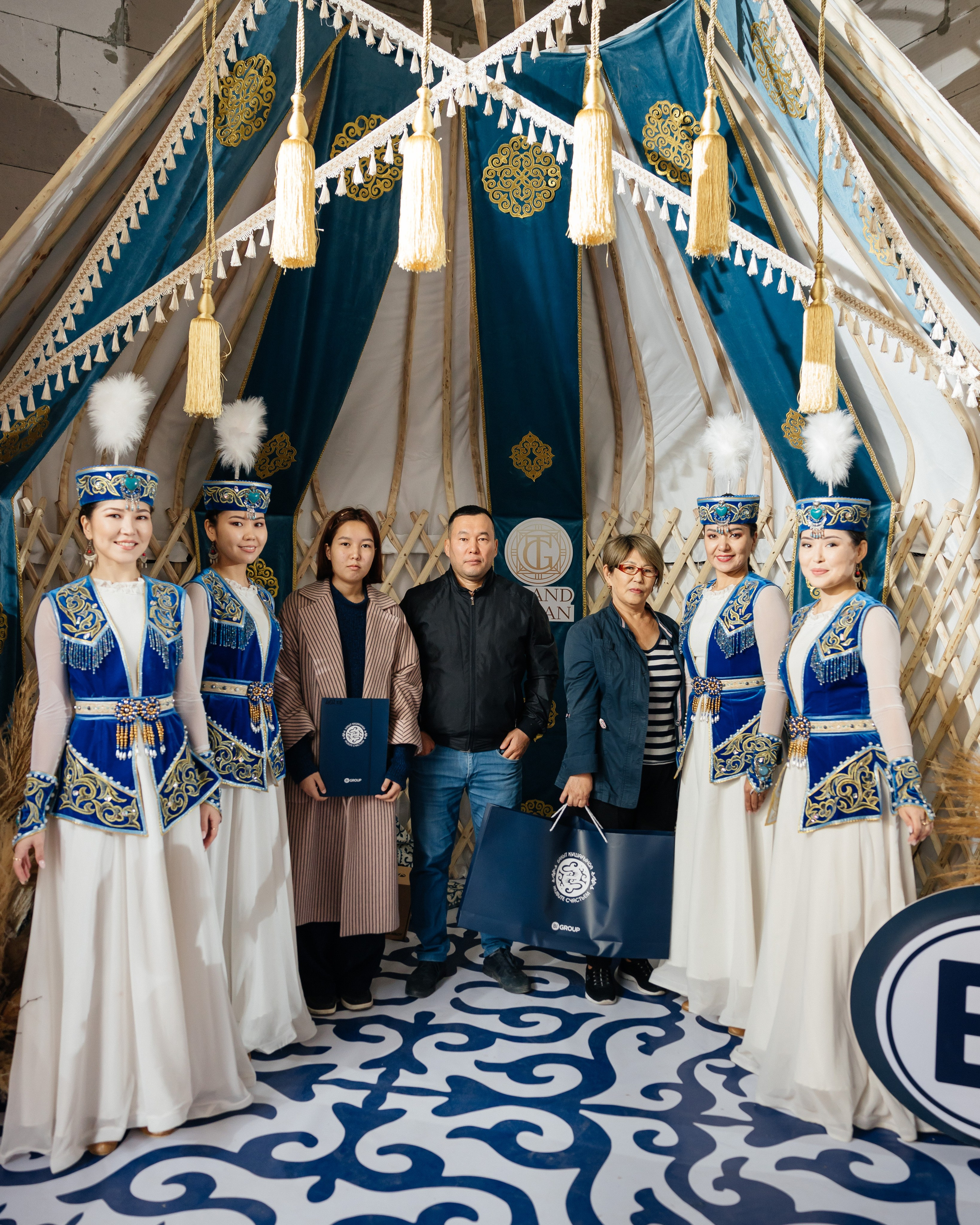 Проект 1. Вручение ключей BI Group. Дата: октябрь 2023. Профессиональный фотограф в городе Астана/Алматы Даурен Сембаев