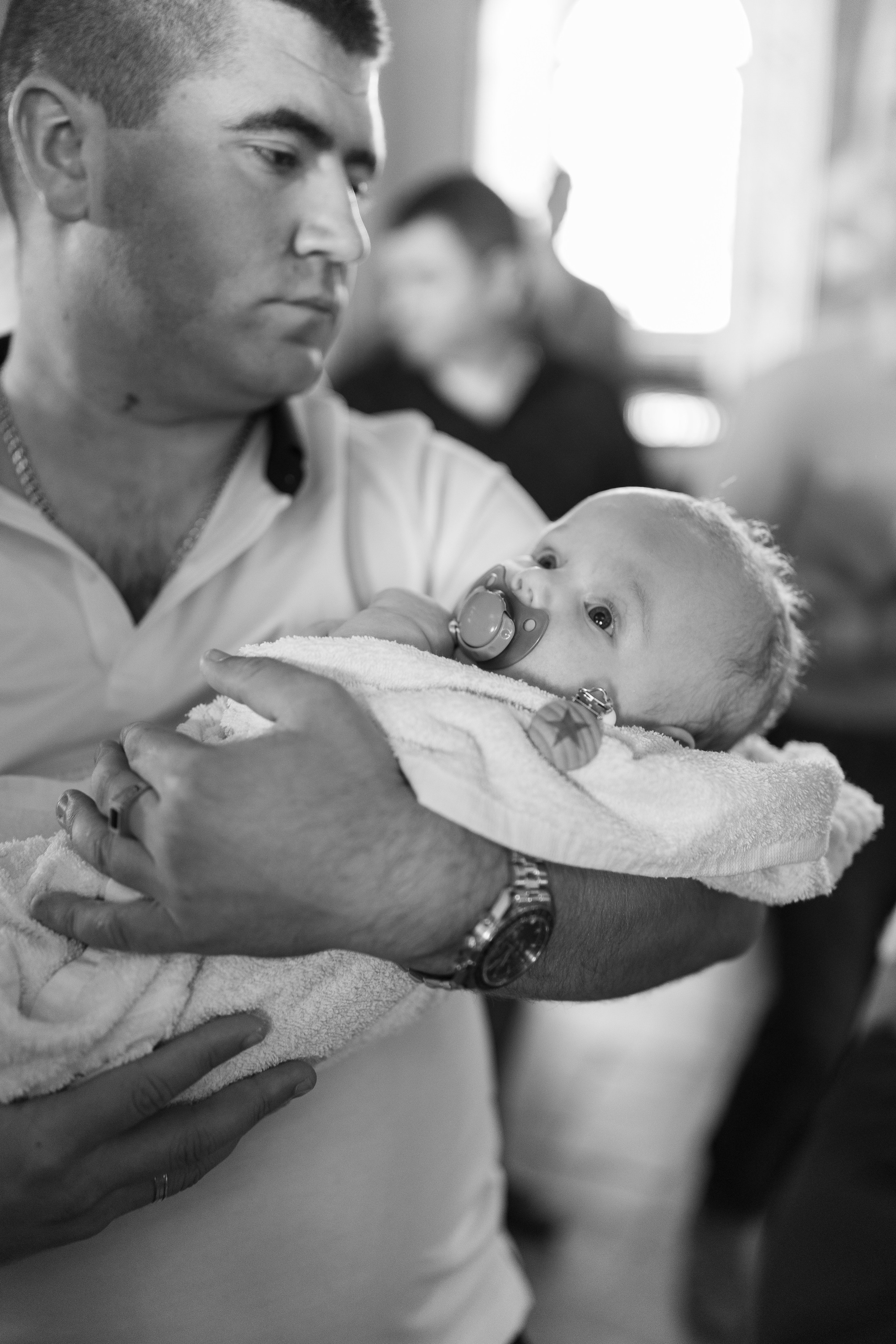 Крещение Михаила в Николаевской церкви. Анастасия Безуглова- свадебный фотограф в Таганроге