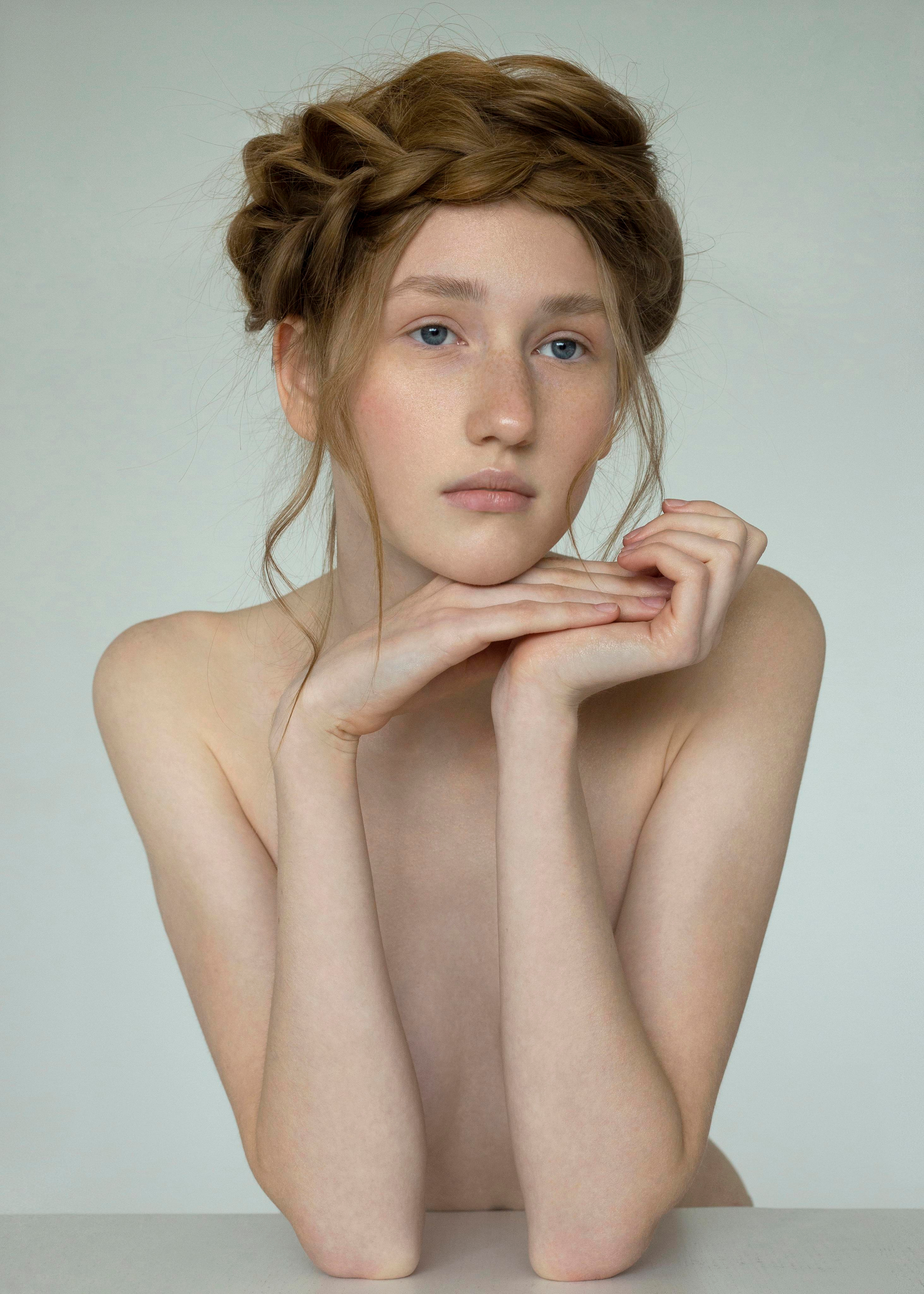 фотосъемка для духов и рекламной съемки лака волос. рекламный фотограф в Москве