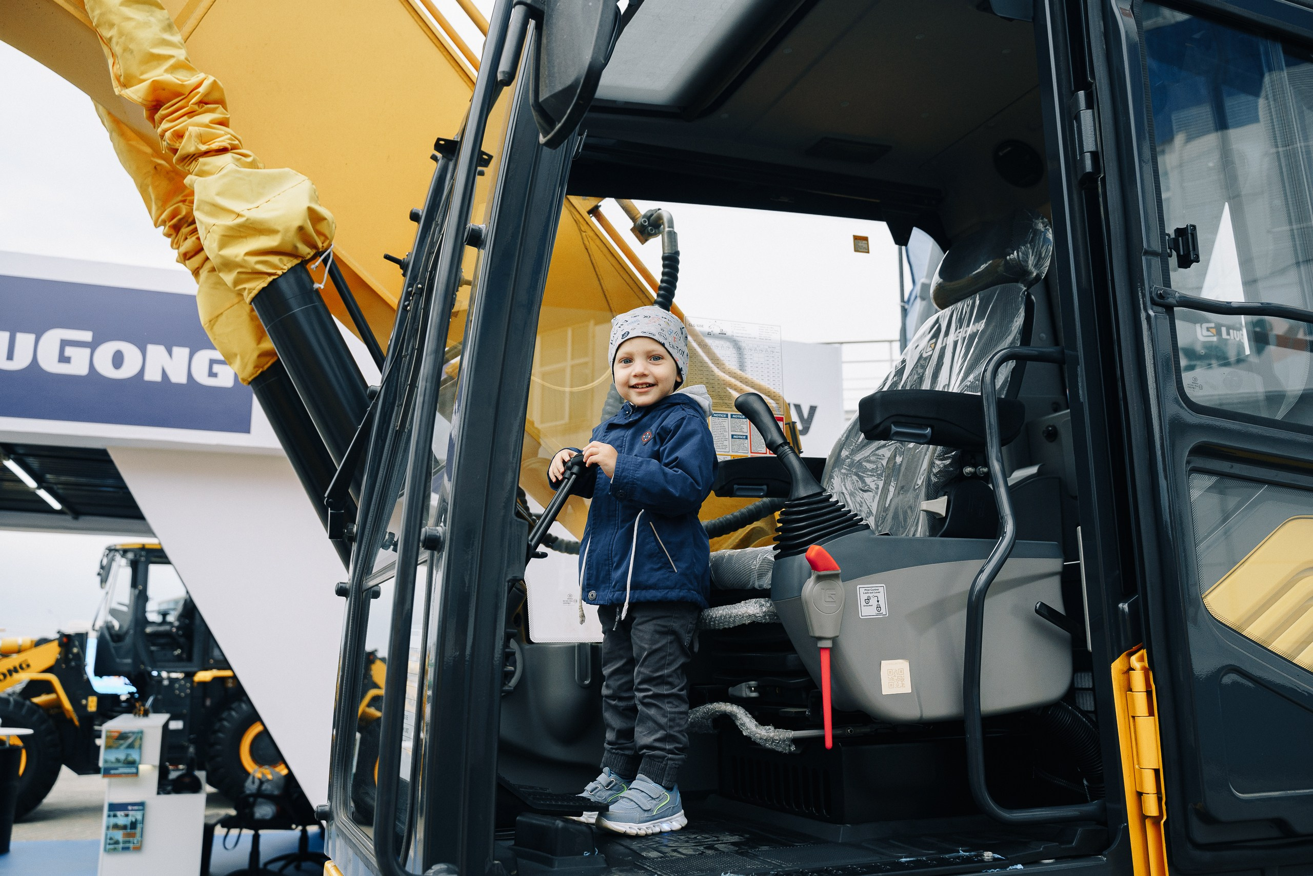 ДальМашинери|Репортаж. ФОТОГРАФ НА МЕРОПРИЯТИЕ ОТ СОЛЬ МЕДИА PRODUCTION