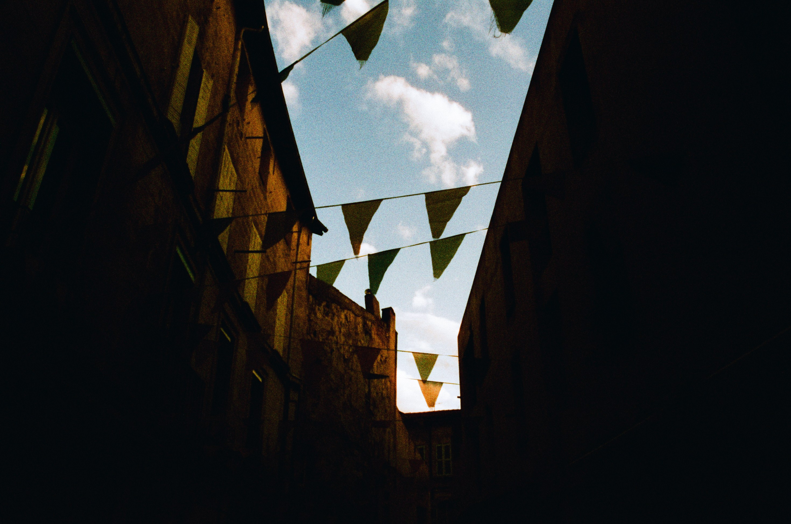 The contract // france, avignon II. EVER EXPOSED