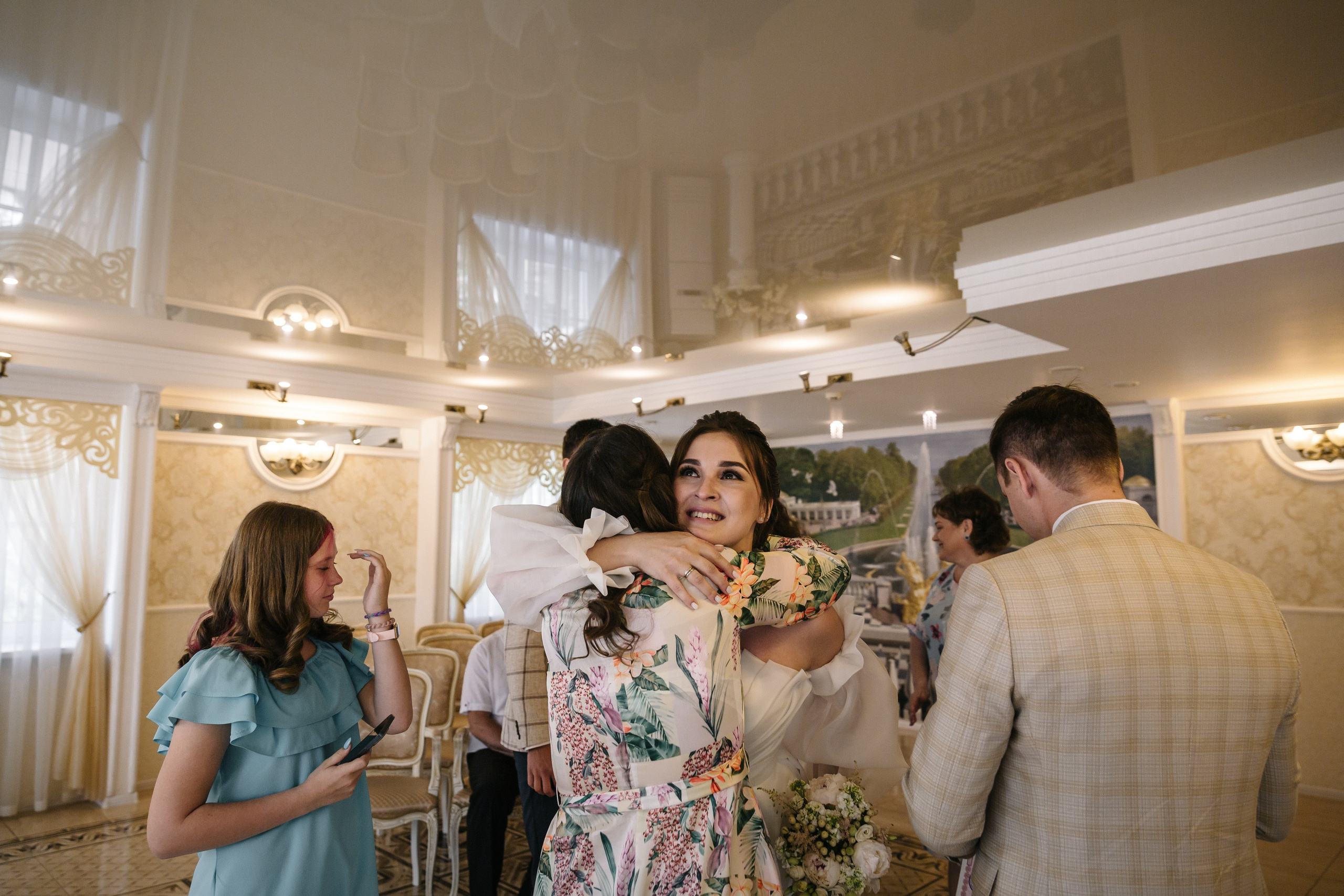 ДВОРЕЦ № 4 Петергоф | Июль, Нижний парк. Свадебный фотограф в Санкт-Петербурге Полина Корзухина