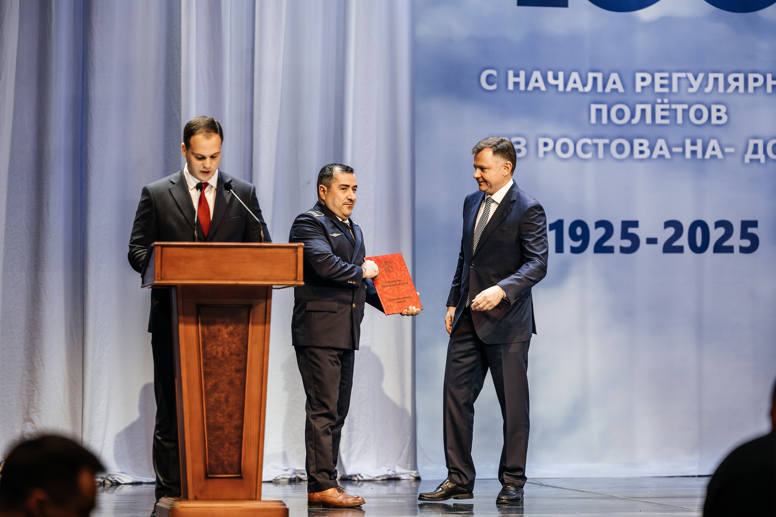 100 ЛЕТ РЕГУЛЯРНЫХ ПОЛЕТОВ ИЗ РОСТОВА-НА-ДОНУ. Свадебный и репортажный фотограф в Ростове-на-Дону Павел Кислов