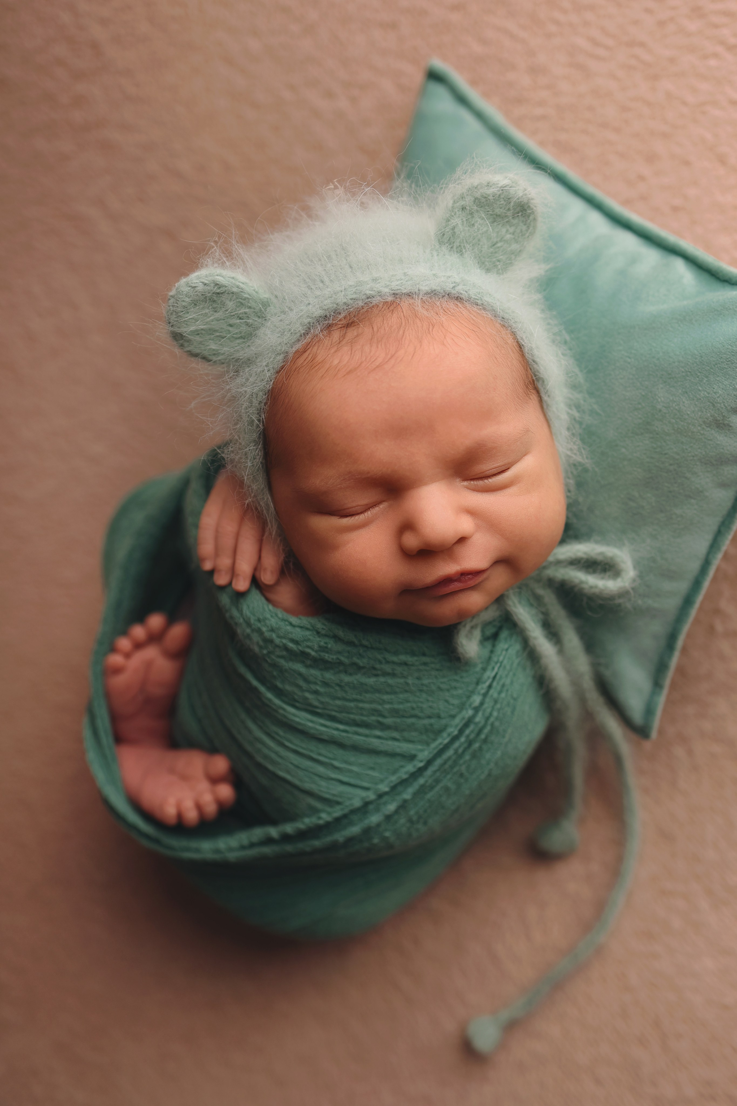 Новорожденные малыши. Фотограф Елена Зуйкова