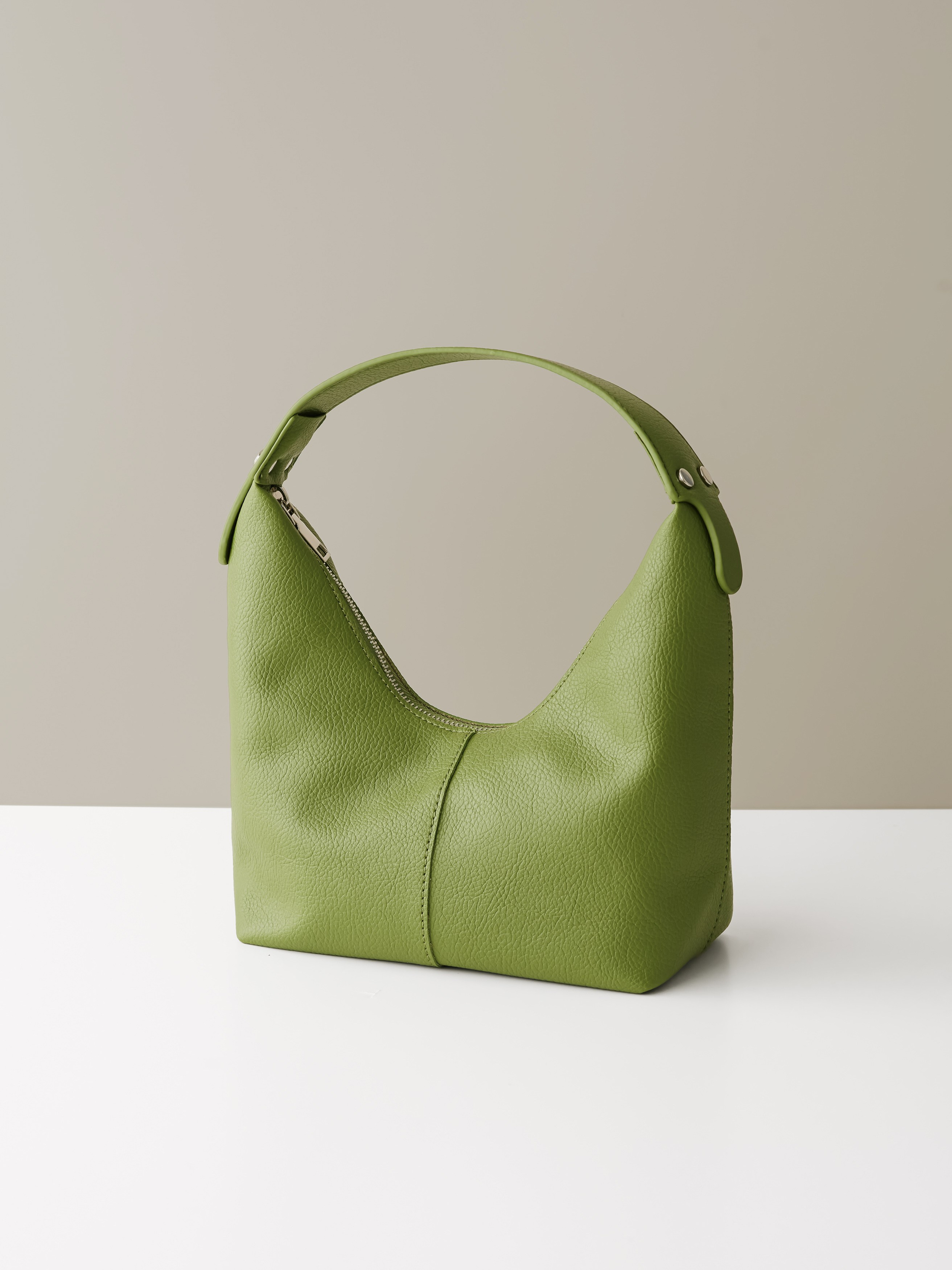 Сумки. Предметный фотограф, инфографика и видео в Санкт-Петербурге