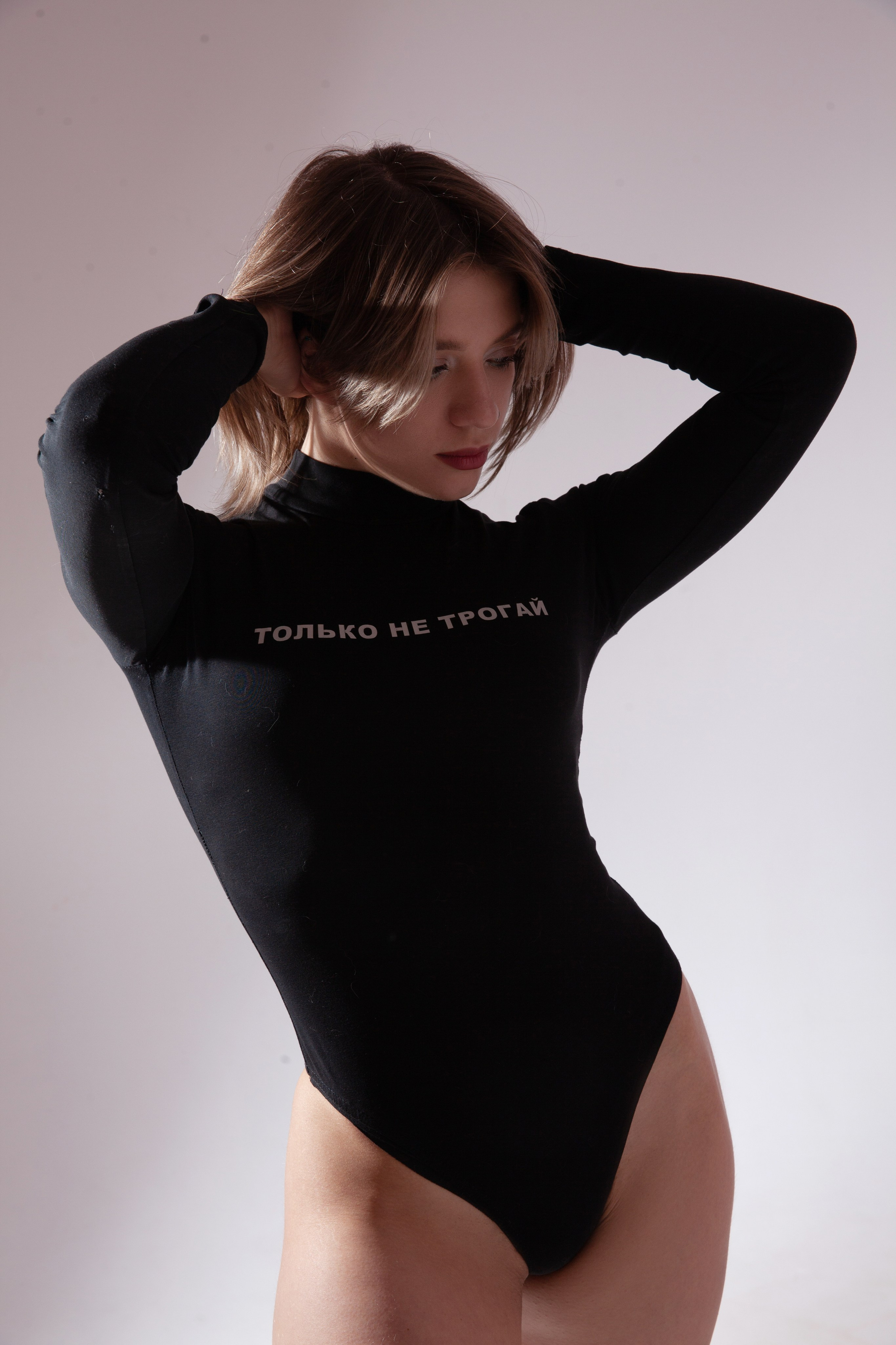 Esenia — In Black. Anastasia Lanina — Fashion & Portrait Photographer in Bodrum