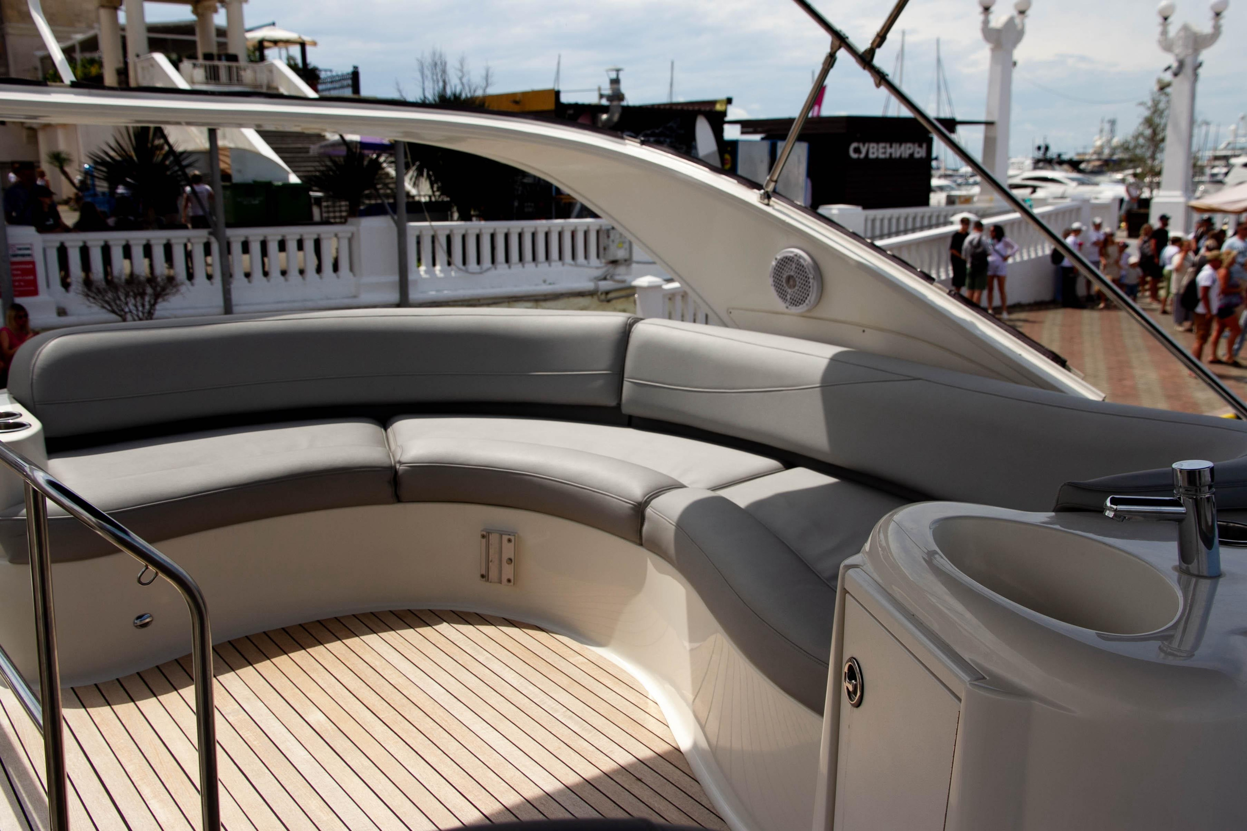 Яхта Принц Аренда Яхты в Сочи Яхтанаморе YACHTNAMORE YACHTANAMORE