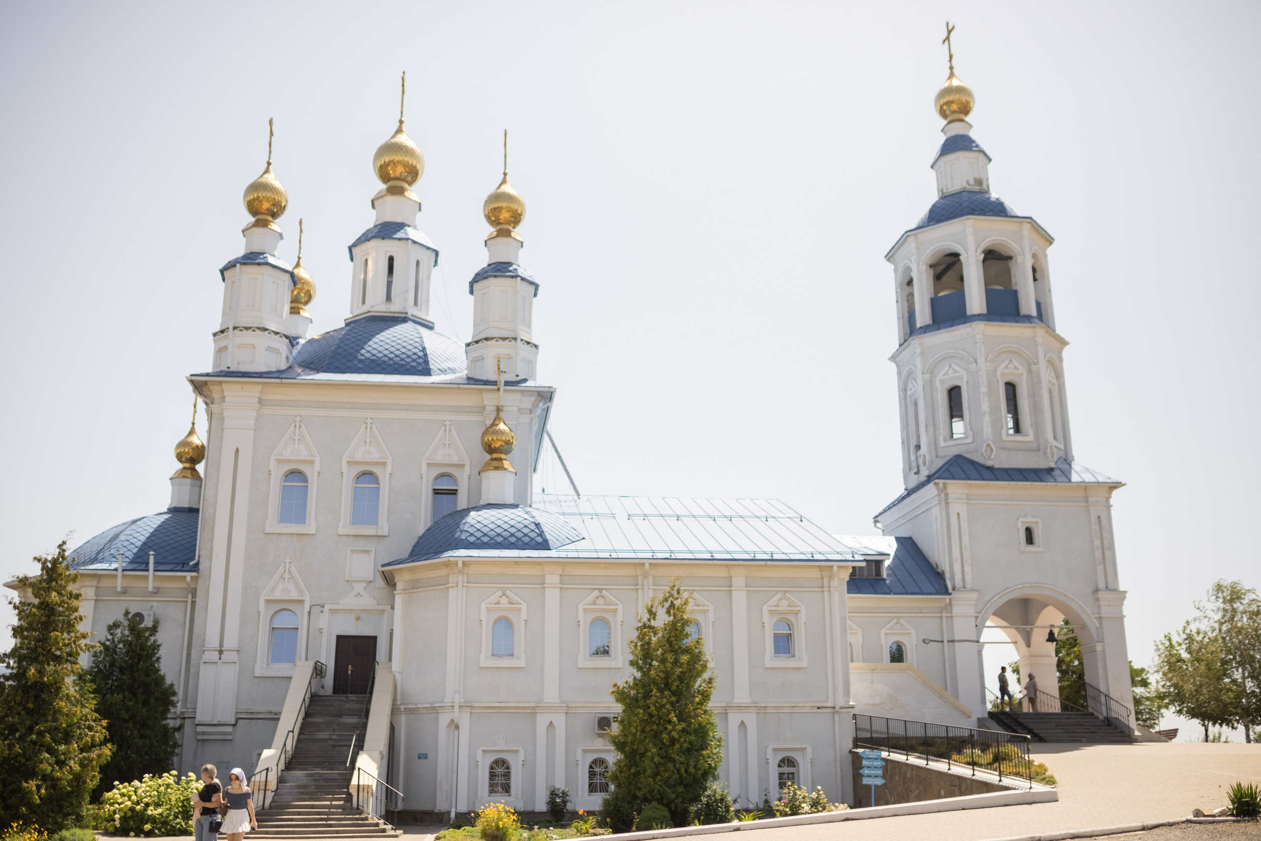 Церковь иконы Божией Матери Донская (г.Новошахтинск). Олеся Семейская свадебный и семейный фотограф в Ростове-на-Дону