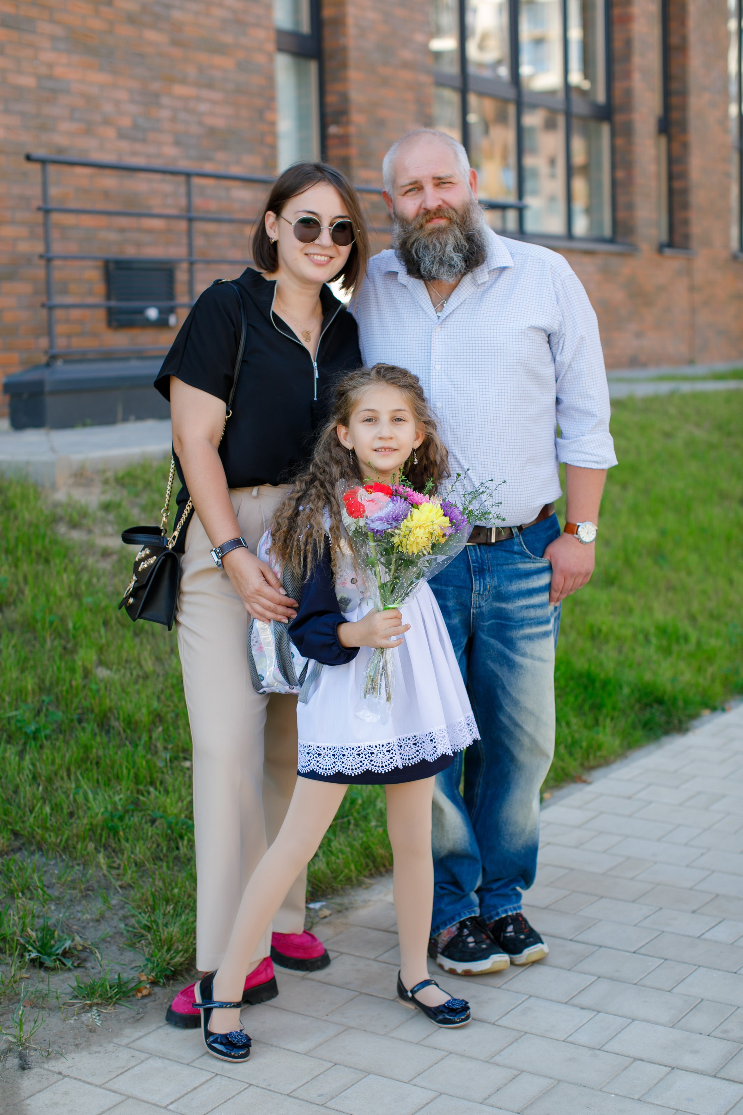 Первоклашка. Как Нюсю в школу провожали. Школьные альбомы, Семейные съемки, Портреты, Фотограф Елена Кузнецова