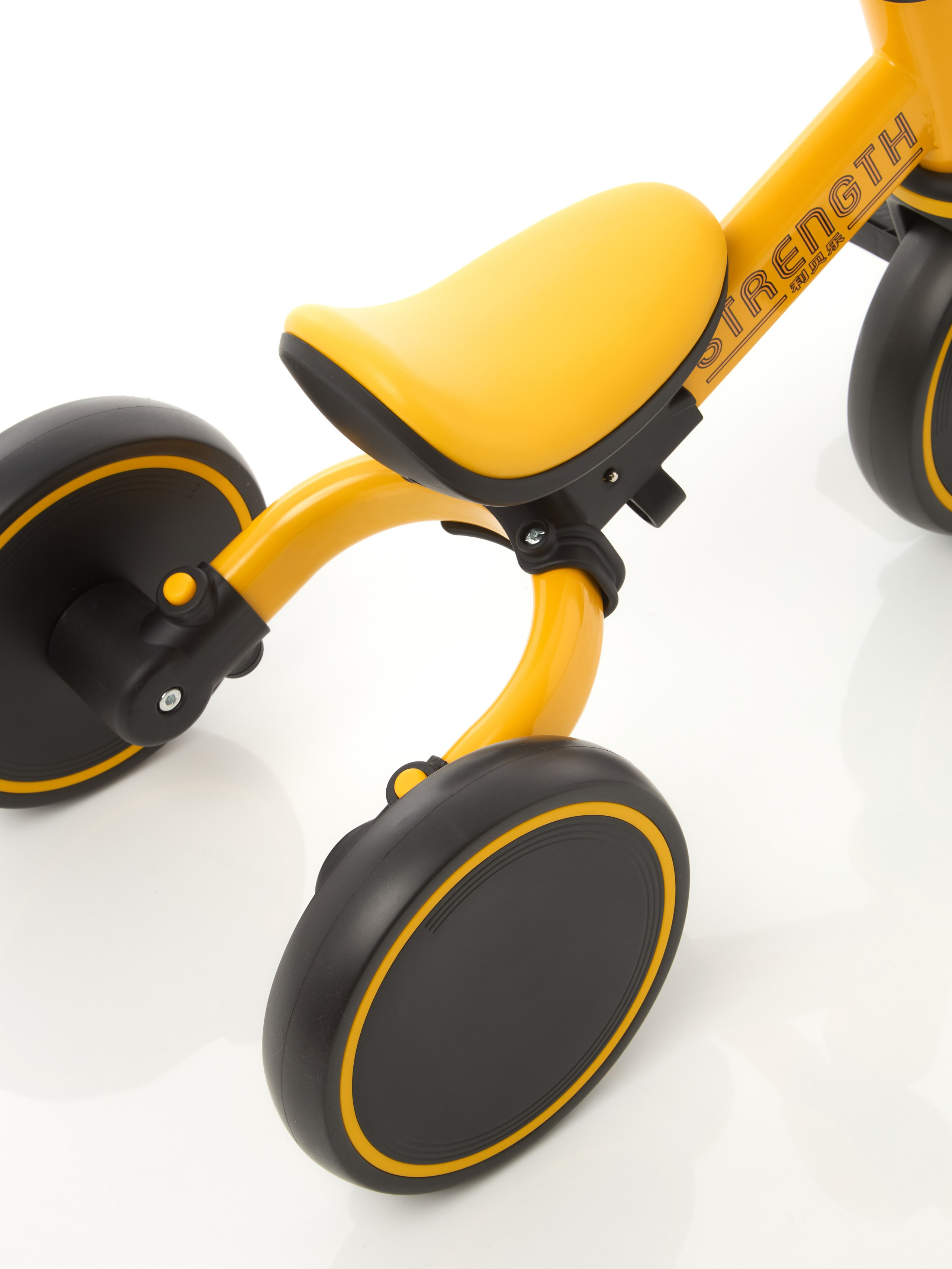 Товары для детей. Предметная фотосъемка в Алматы. Предметный фотограф для маркетплейстов Артур Ахмадиев