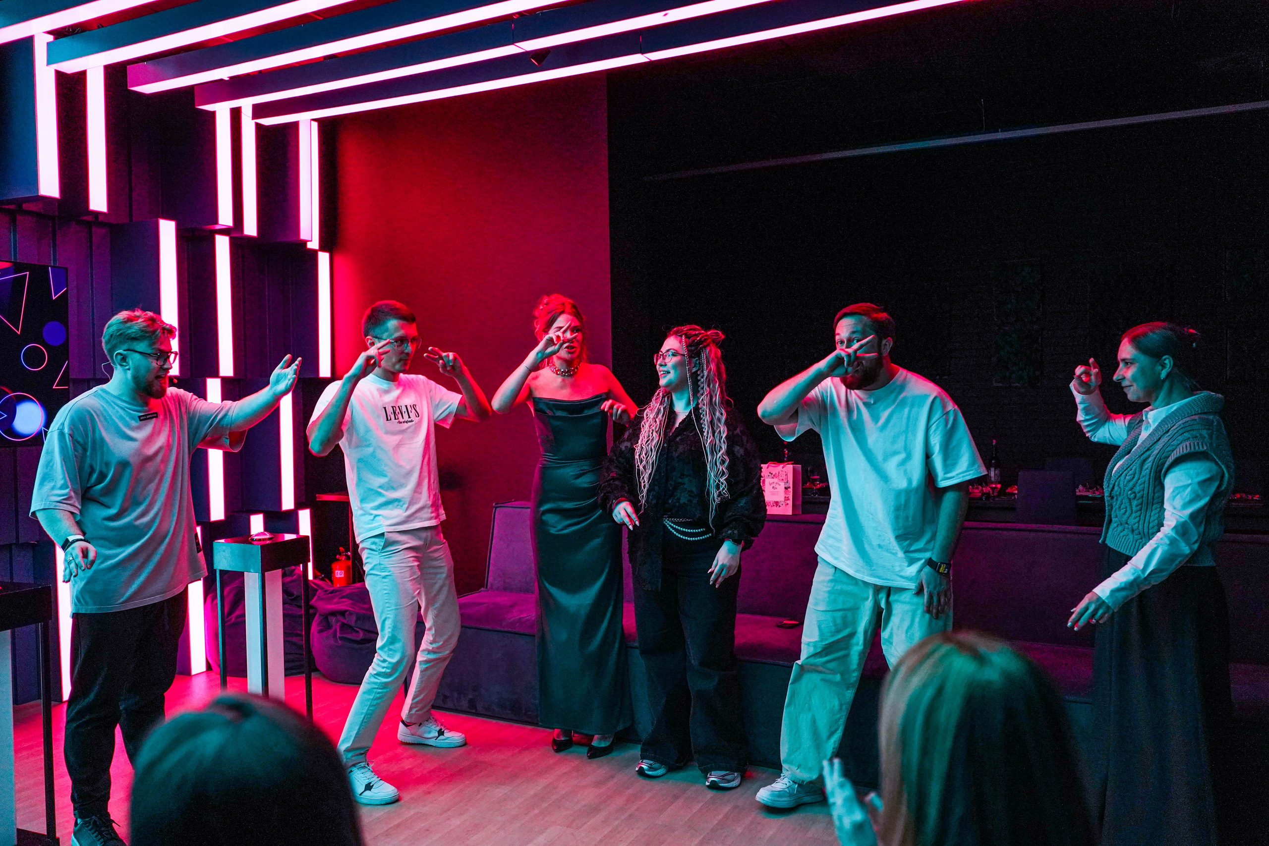 ДВА ДИВАНА ШОУ (ВЗРОСЛОЕ). Портфолио