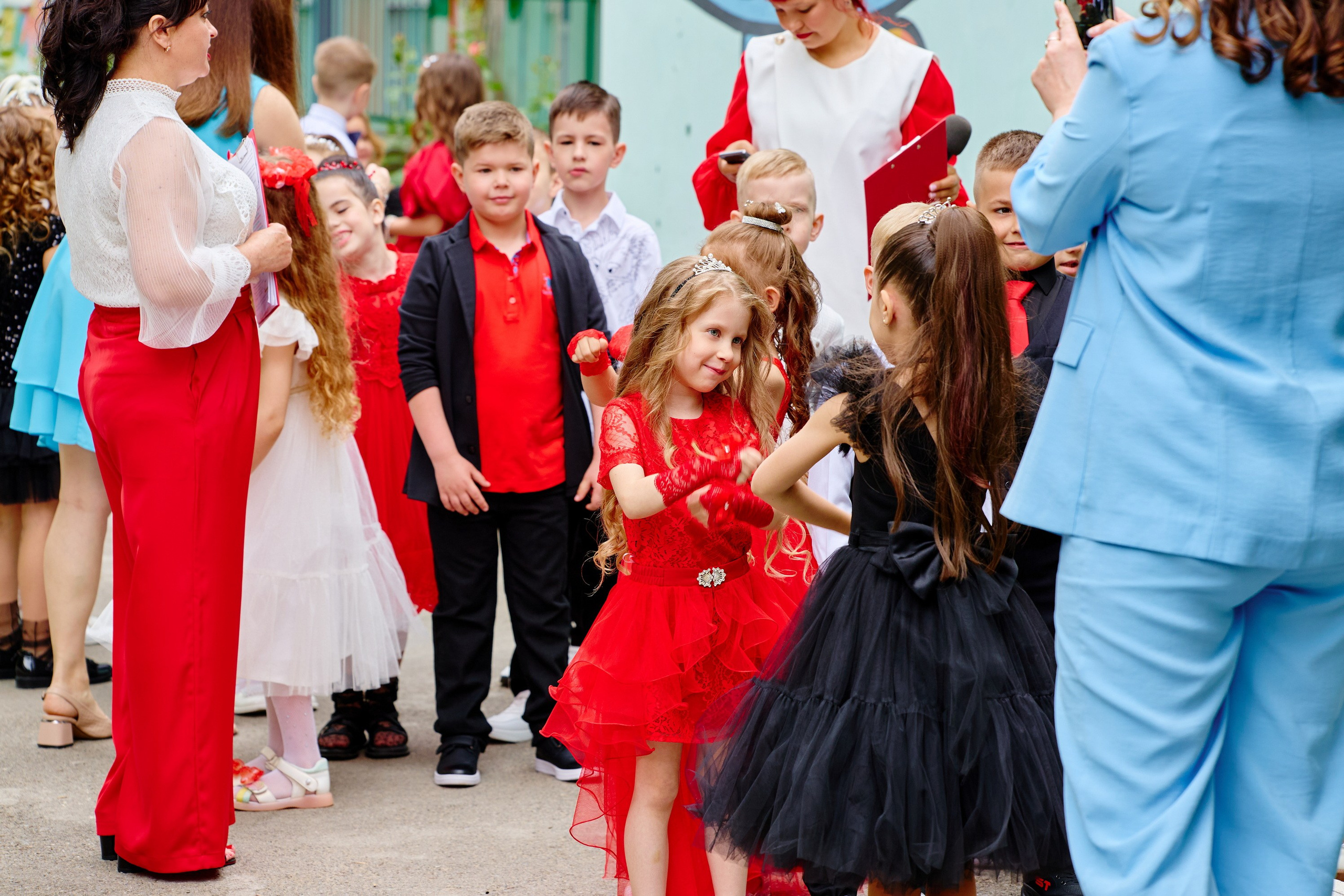 Выпускной 45 сад. Фотограф Выпускные альбомы Таганрог Сергей Коробченко