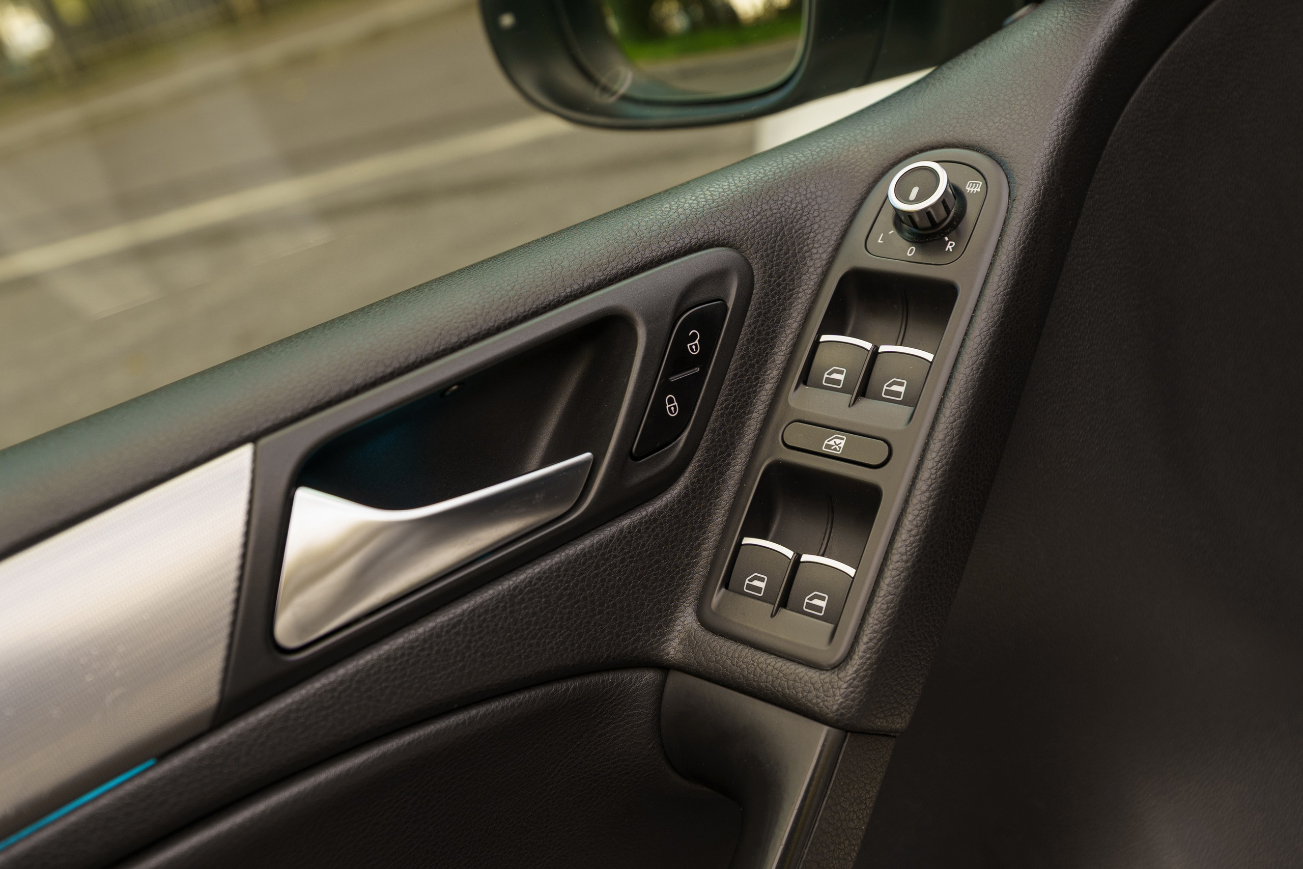 Съёмка автомобилей на продажу. Автомобильный фотограф в Москве | Базилев Александр