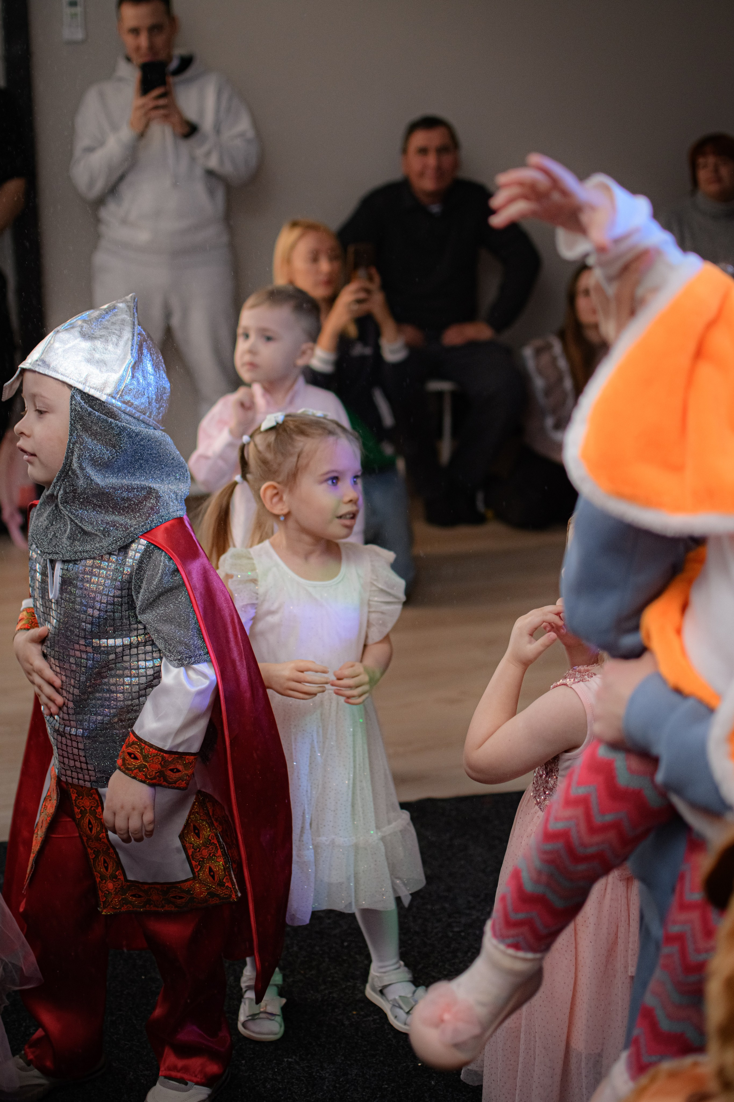 HAPPY NEW YEAR. Photokarish