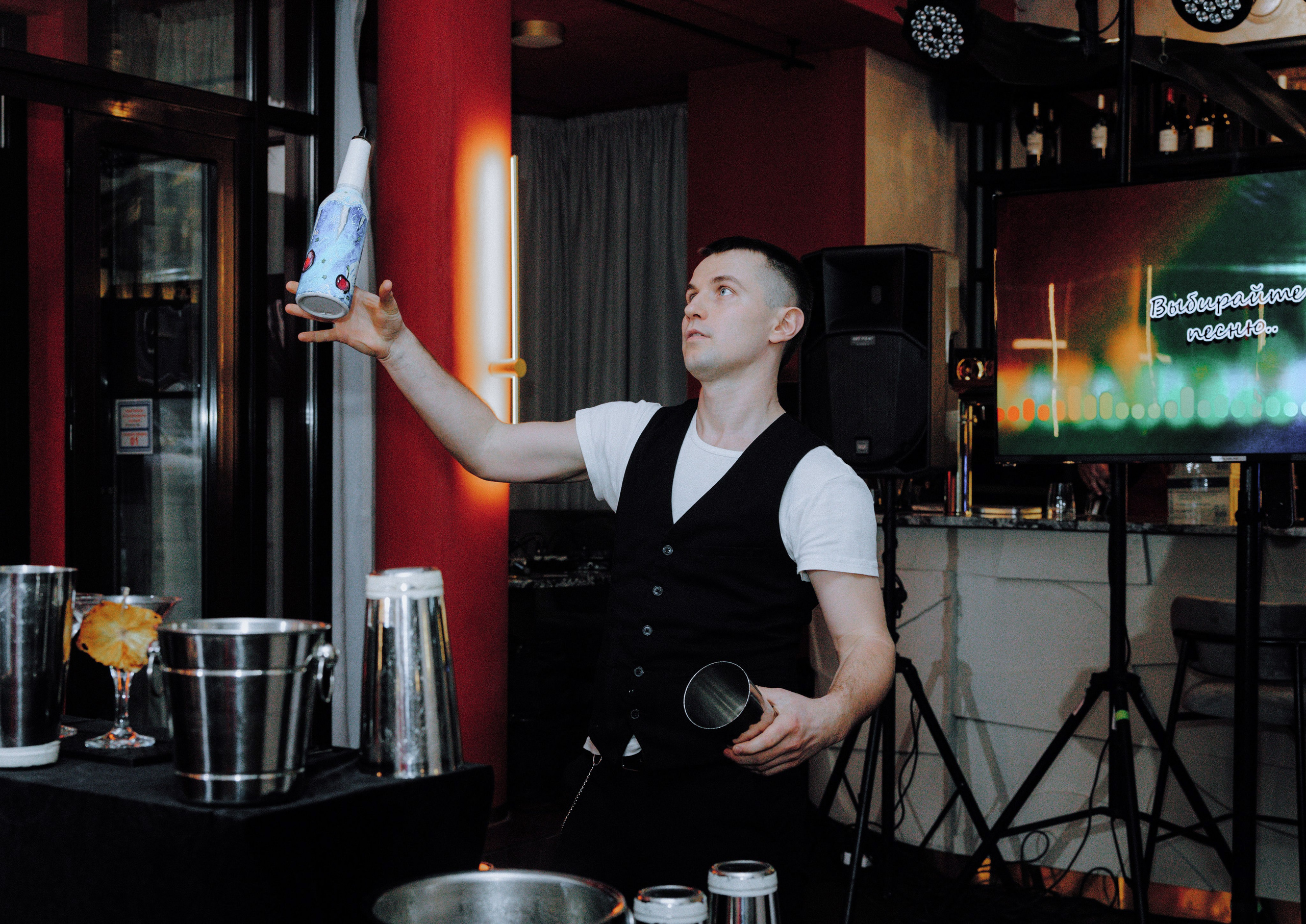 День предпринимателя. АНДРЕЙ ШИРКАЛИН РЕПОРТАЖНЫЙ ФОТОГРАФ МОСКВА НА КОРПОРАТИВ, ДЕНЬ РОЖДЕНИЯ, БАНКЕТ, КОНФЕРЕНЦИЮ, ТИМБИЛДИНГ