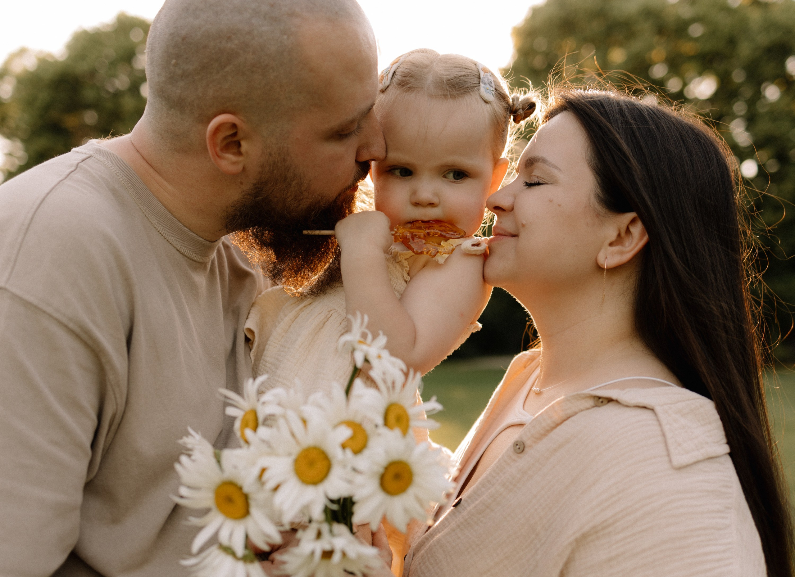 К двум годам Машули — дендрарий. Семейный фотограф в Краснодаре Храмова Анна